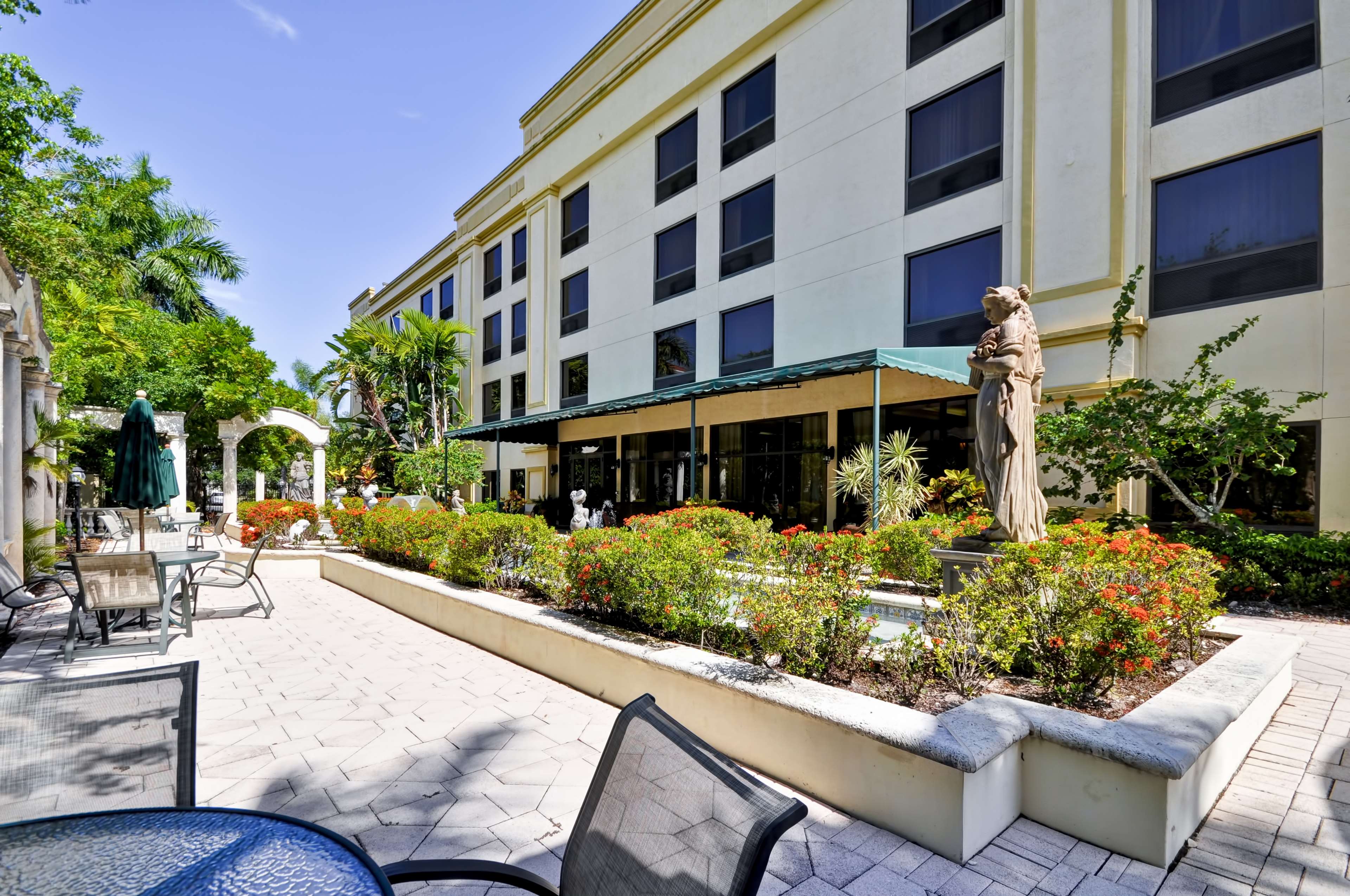 Hampton Inn Palm Beach Gardens, 4001 Rca Boulevard, Palm Beach Gardens
