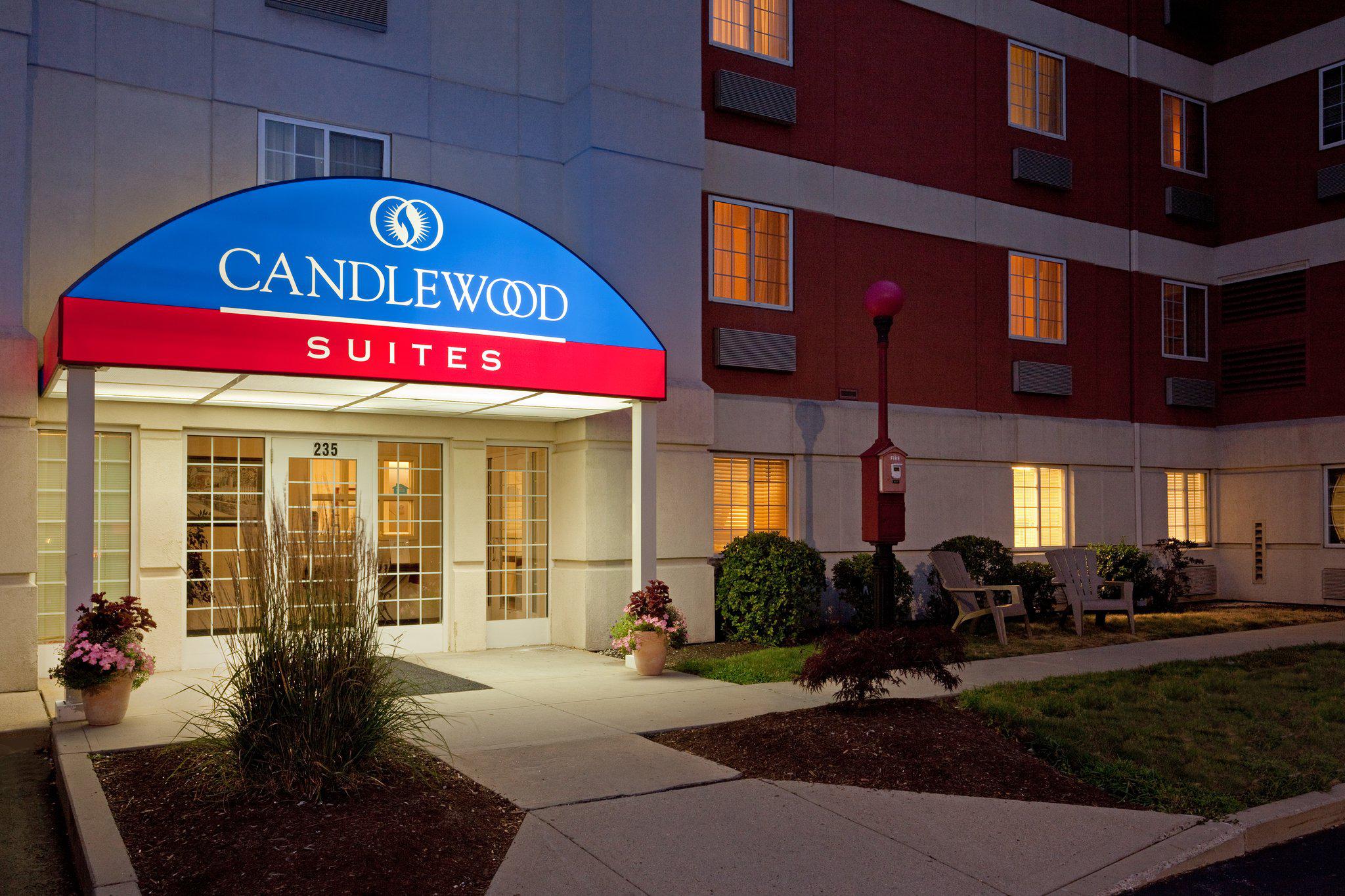 Candlewood Suites Boston-Braintree Photo