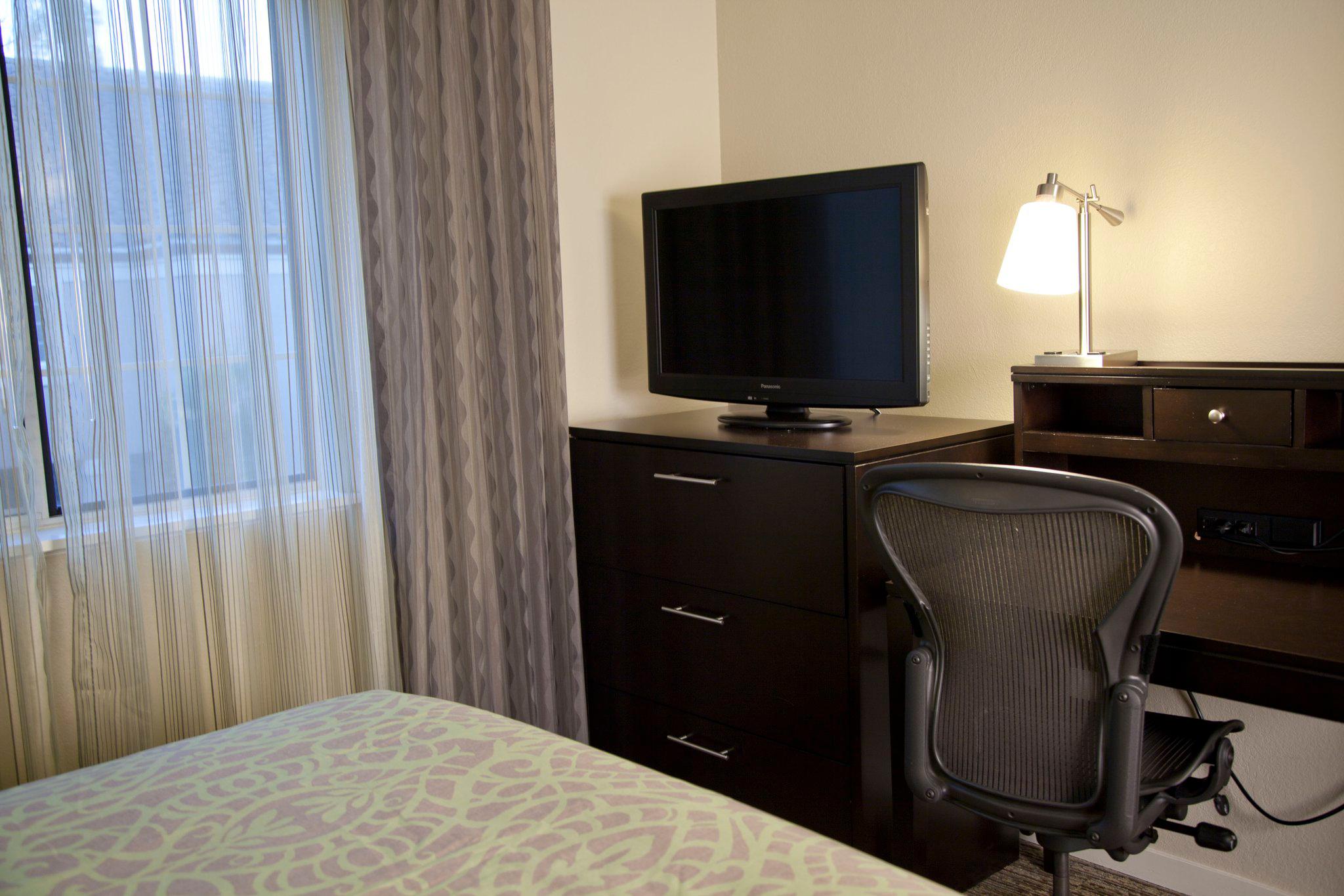 Staybridge Suites San Francisco Airport Photo