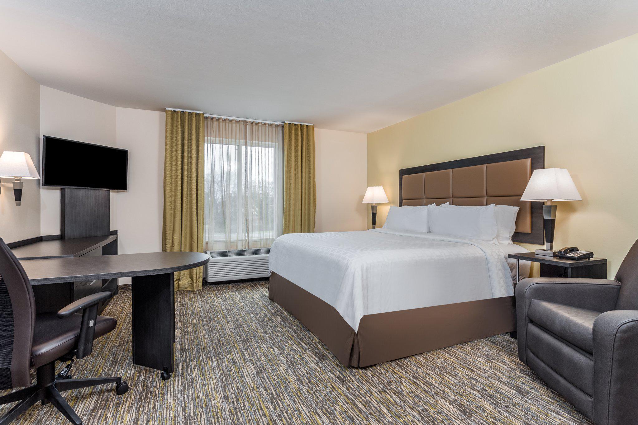 Candlewood Suites Bensalem - Philadelphia Area Photo