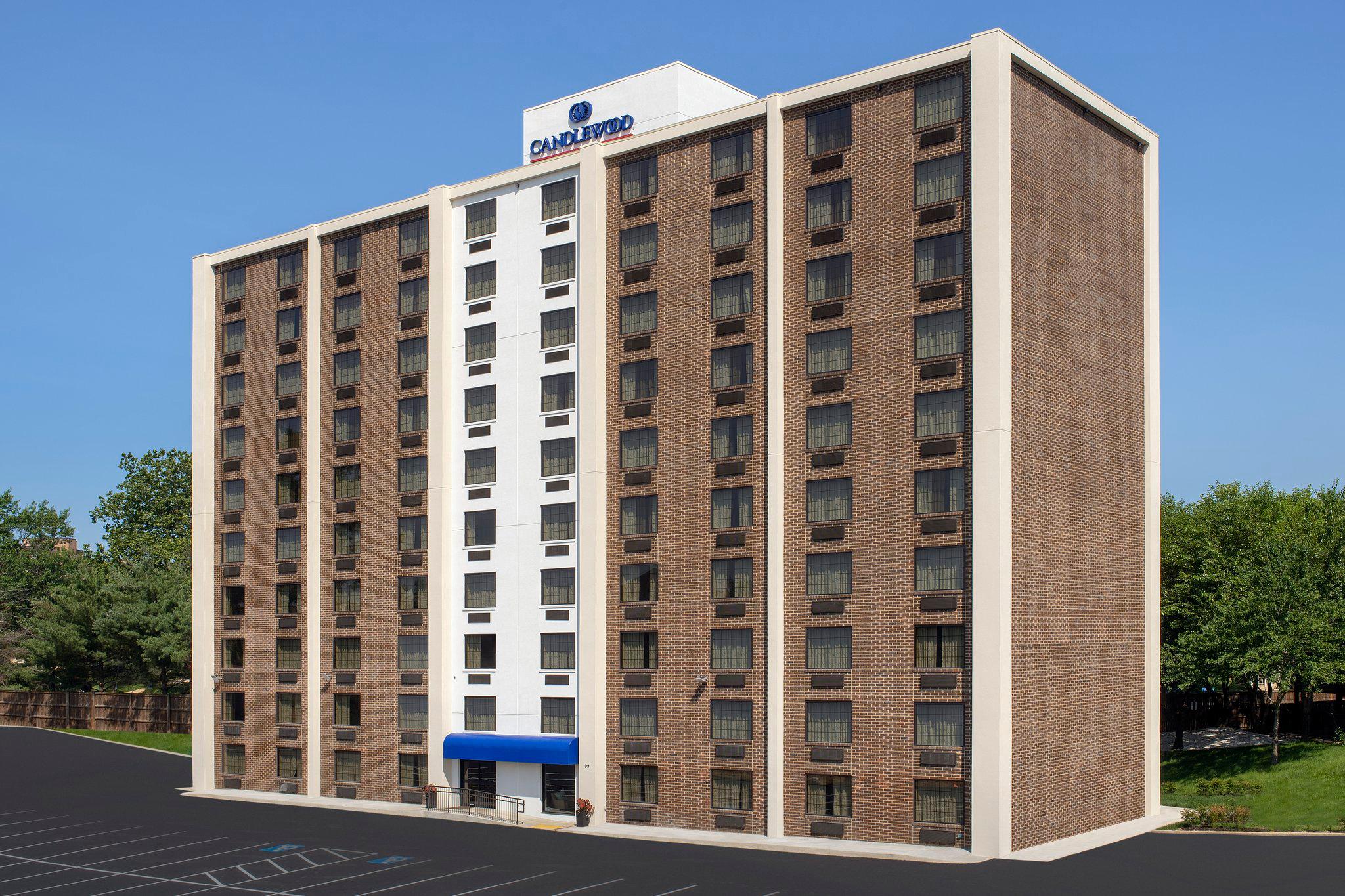 Candlewood Suites Alexandria West Photo