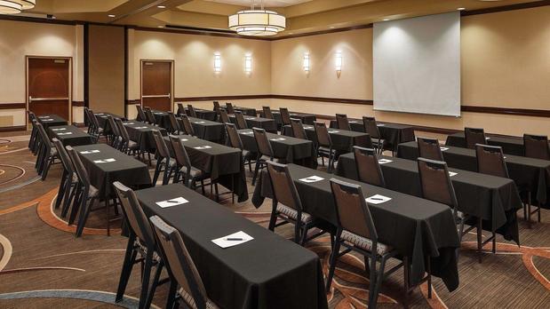 Images Sheraton Sioux Falls & Convention Center