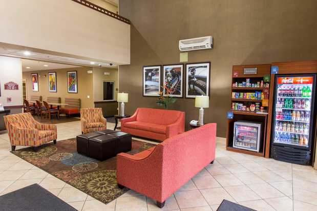 Images Comfort Suites