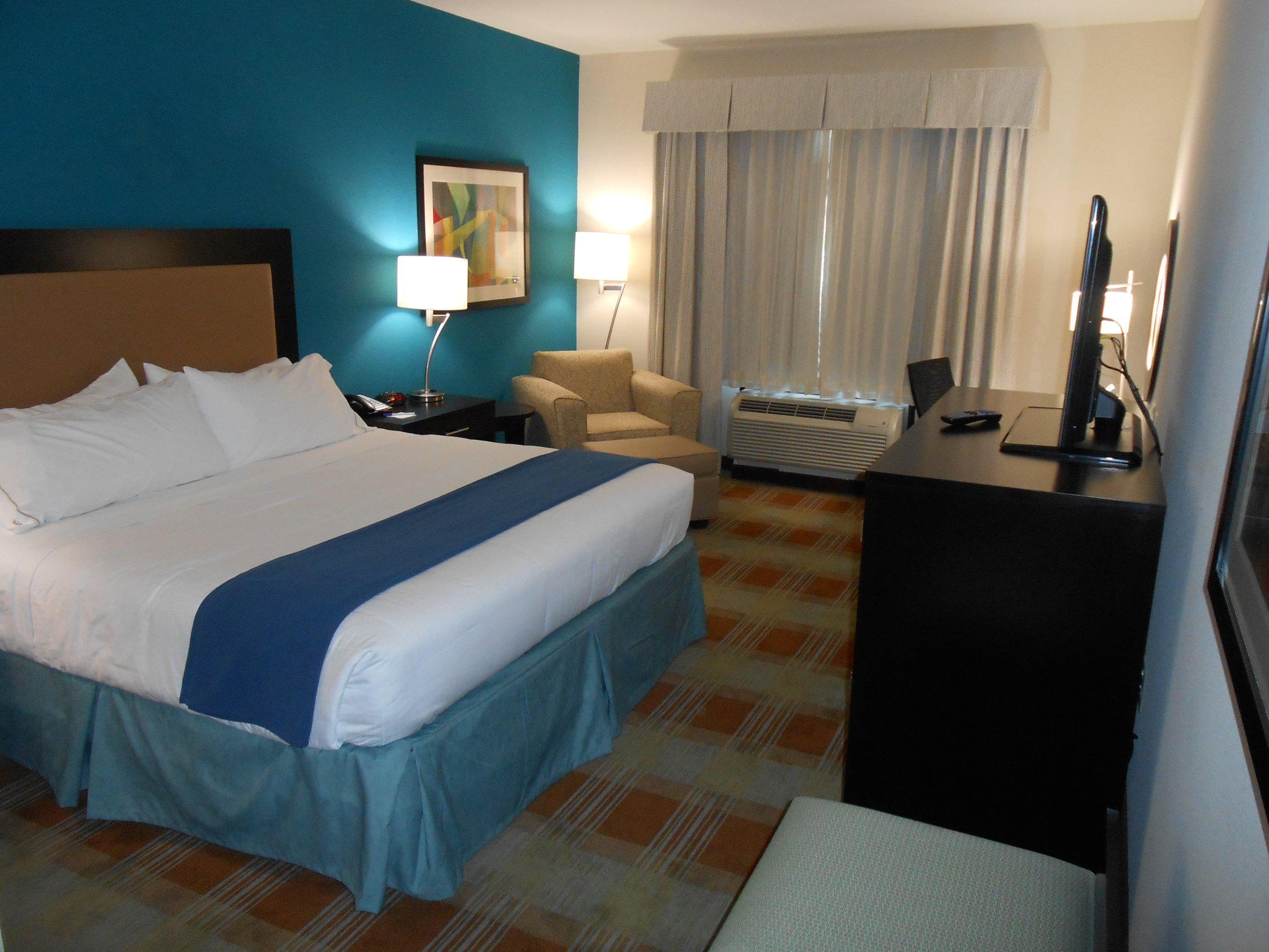 Holiday Inn Express & Suites Houston Northwest-Brookhollow Photo