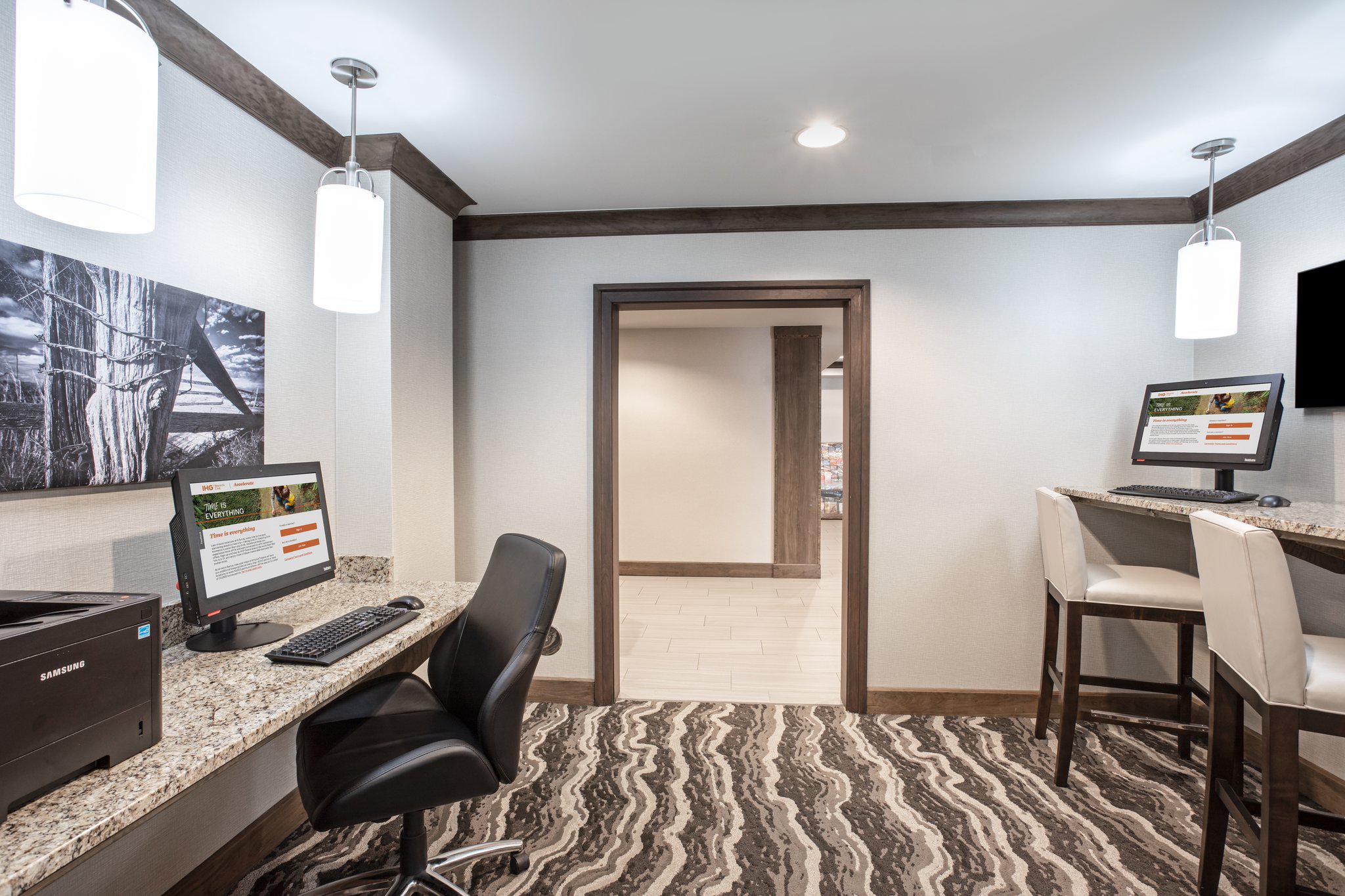 Staybridge Suites Denver International Airport Photo