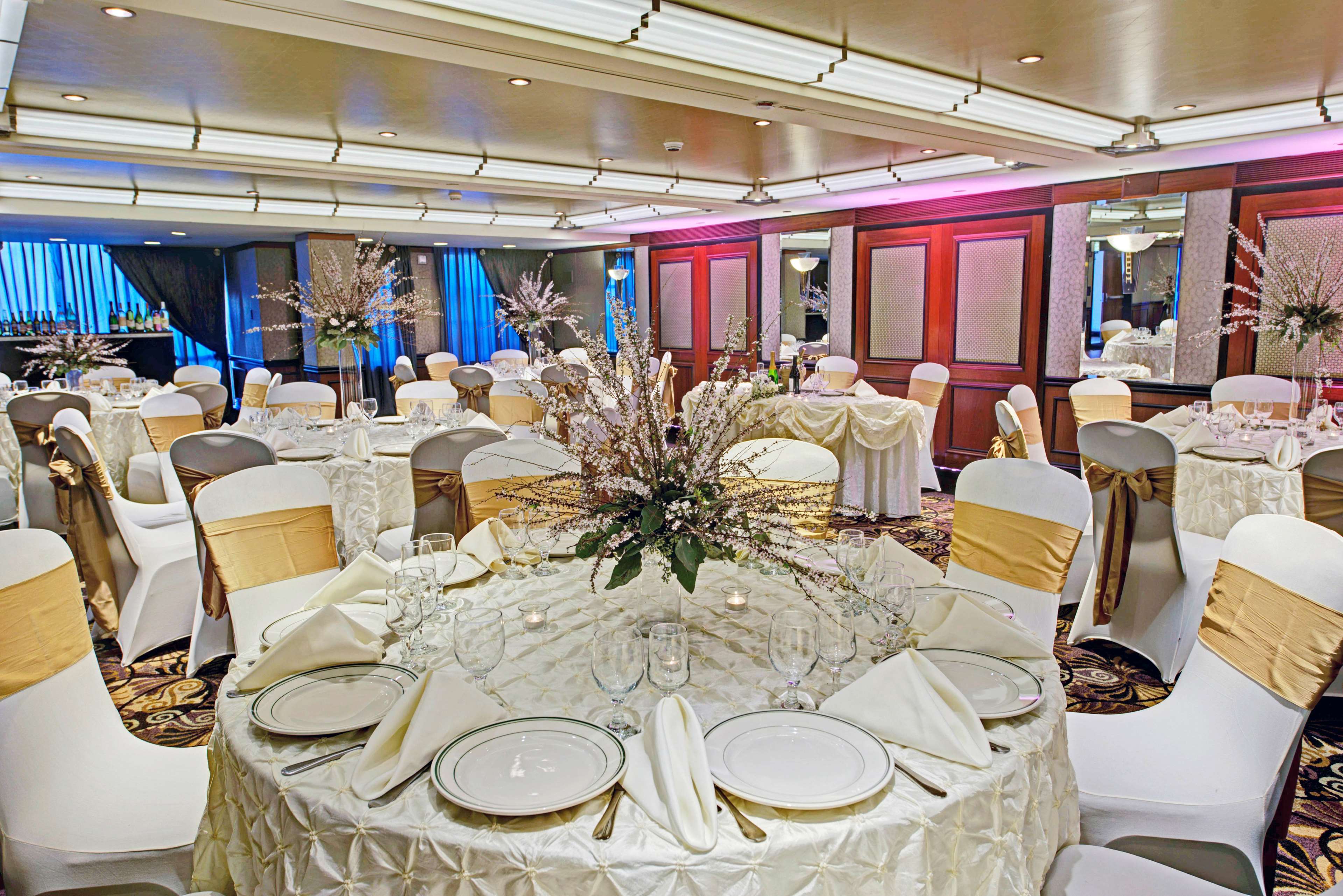 Inn at Great Neck, BW Premier Collection Photo