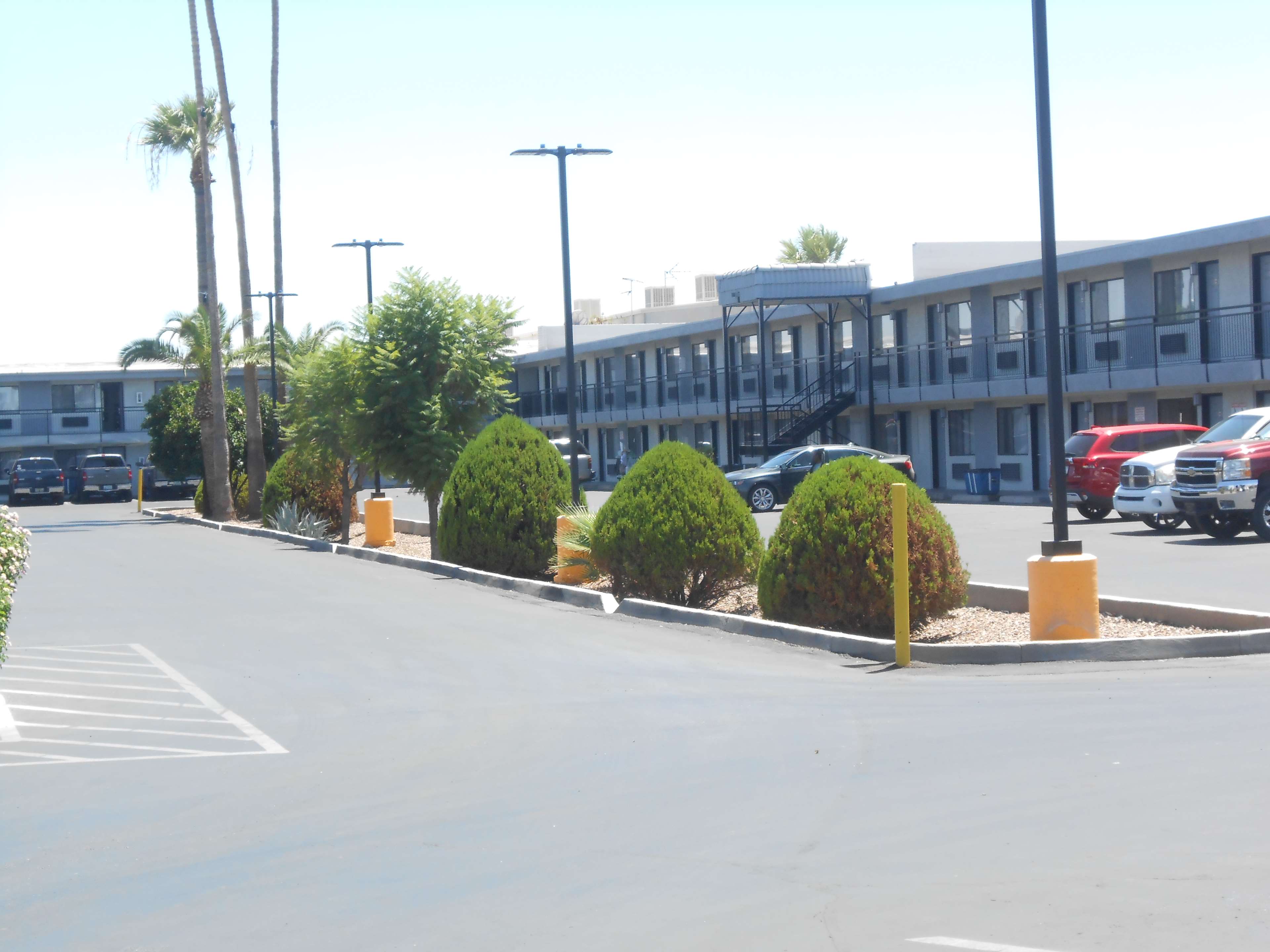 SureStay Hotel by Best Western Phoenix Airport Photo