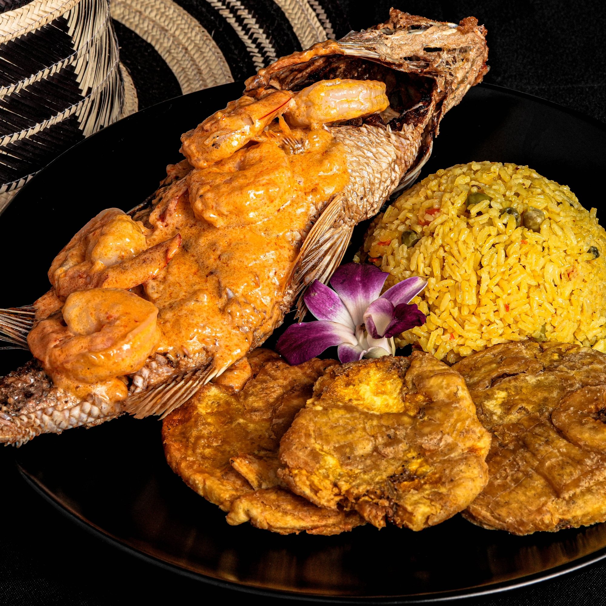 Pargo Salsa Camarones