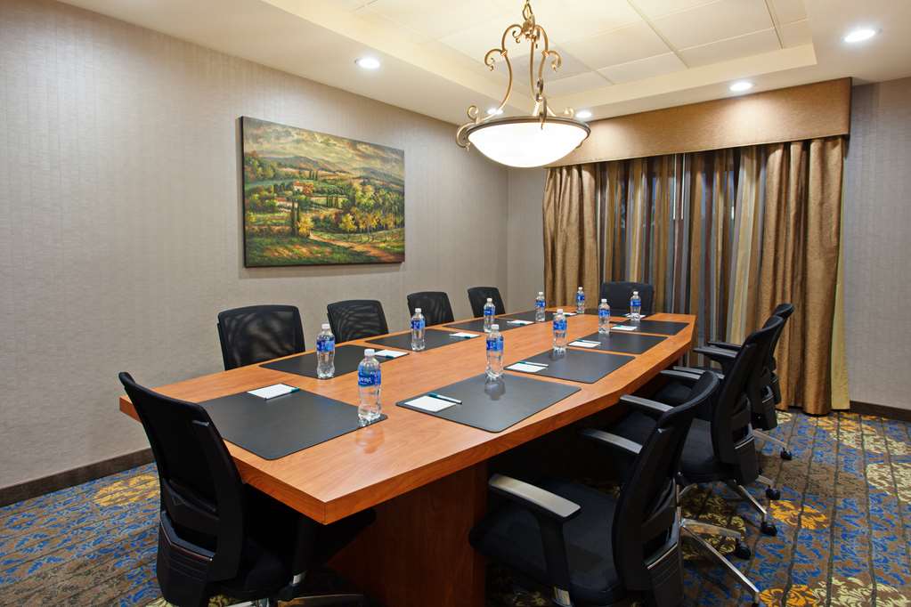 Homewood Suites by Hilton Fairfield-Napa Valley Area Image