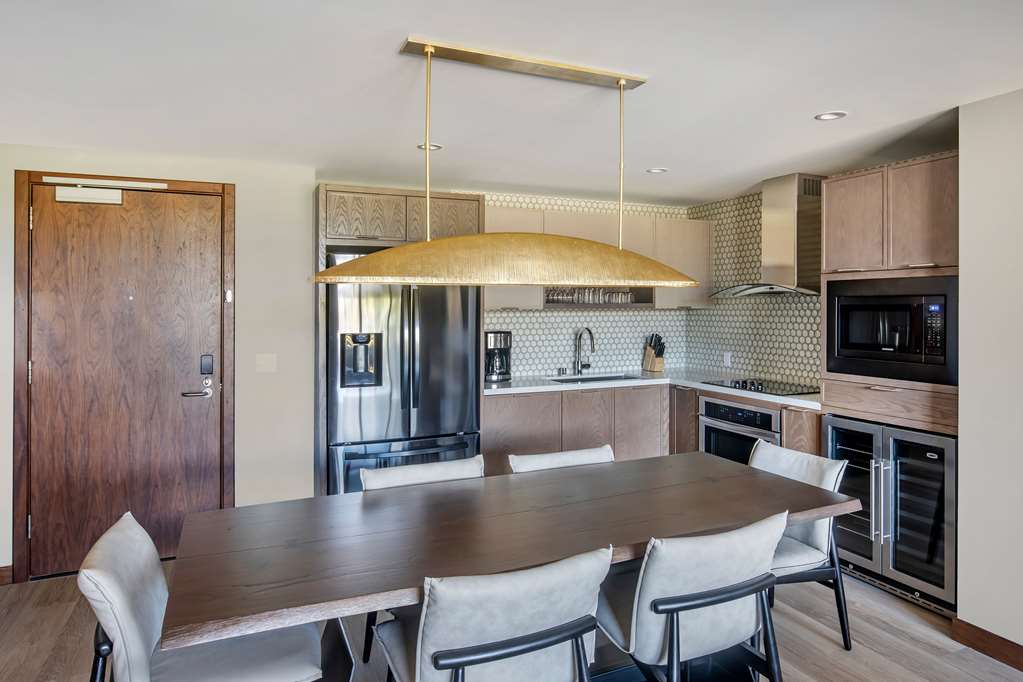 Hilton Grand Vacations Club Maui Bay Villas Image