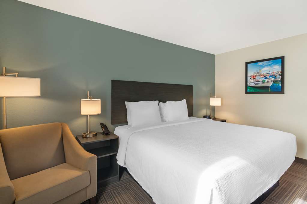 Best Western Plus Bluffton / Hilton Head Hotel Image