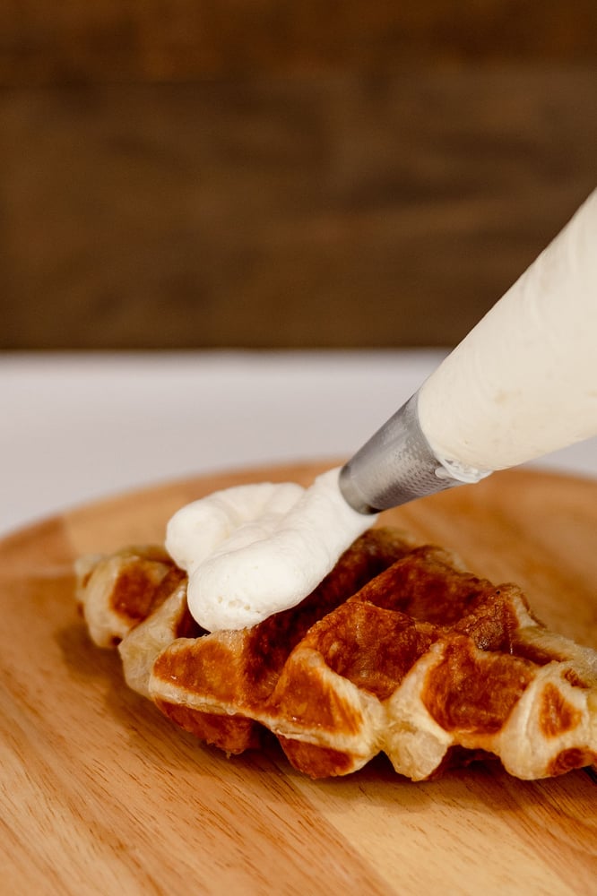 Croffle - Classic Cream & Powdered Sugar