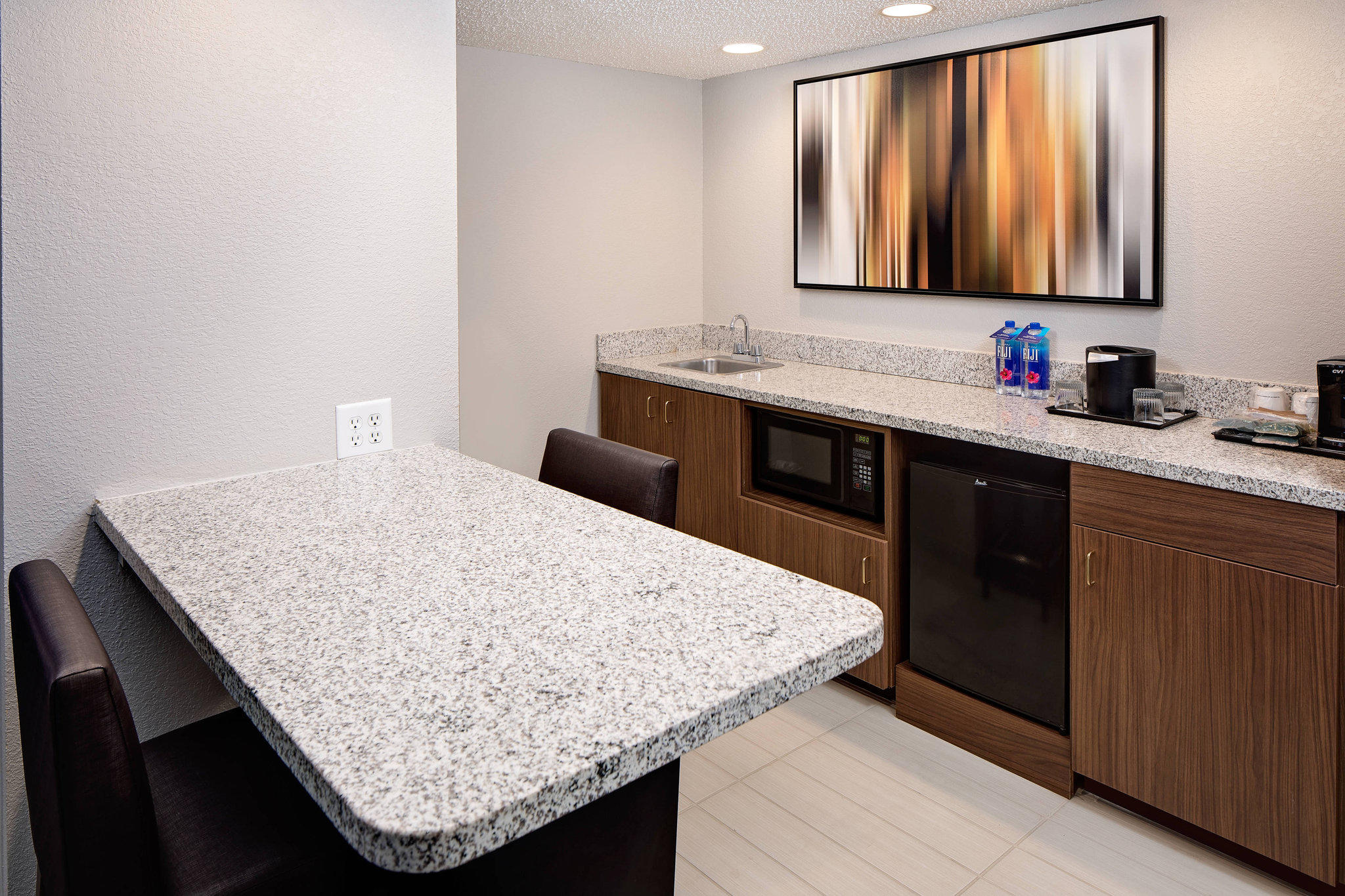 Courtyard by Marriott Fort Lauderdale North/Cypress Creek Photo