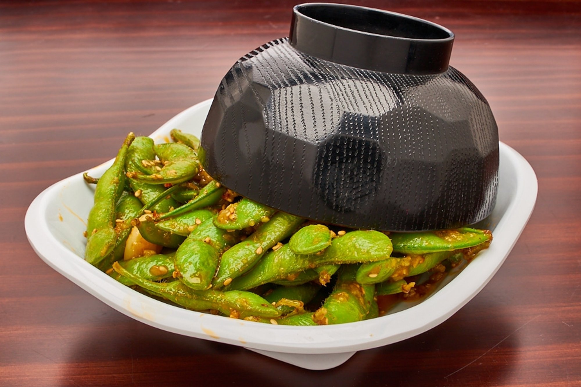 Edamame with Spicy Garlic