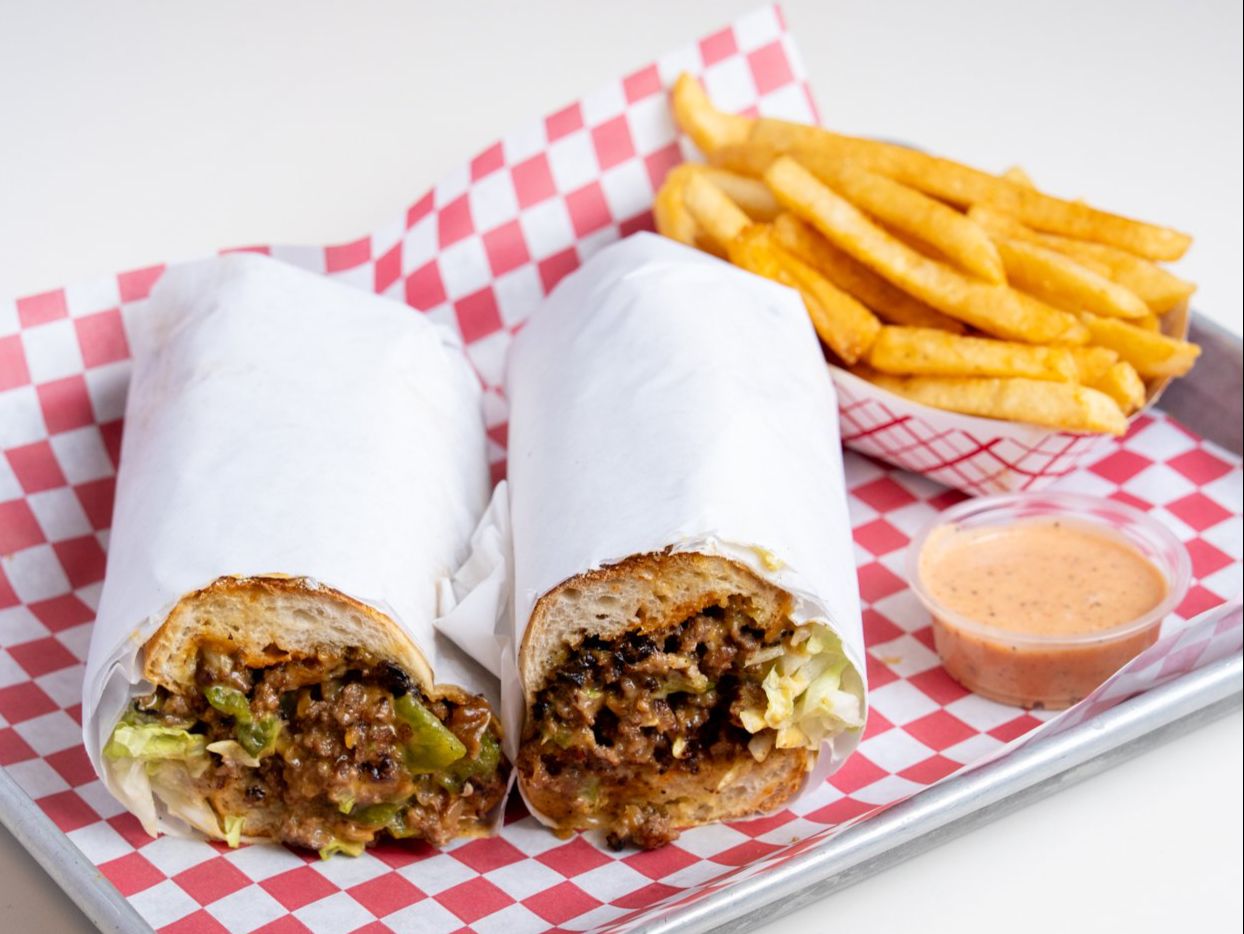 Munchie Box 6 (cheesesteak)