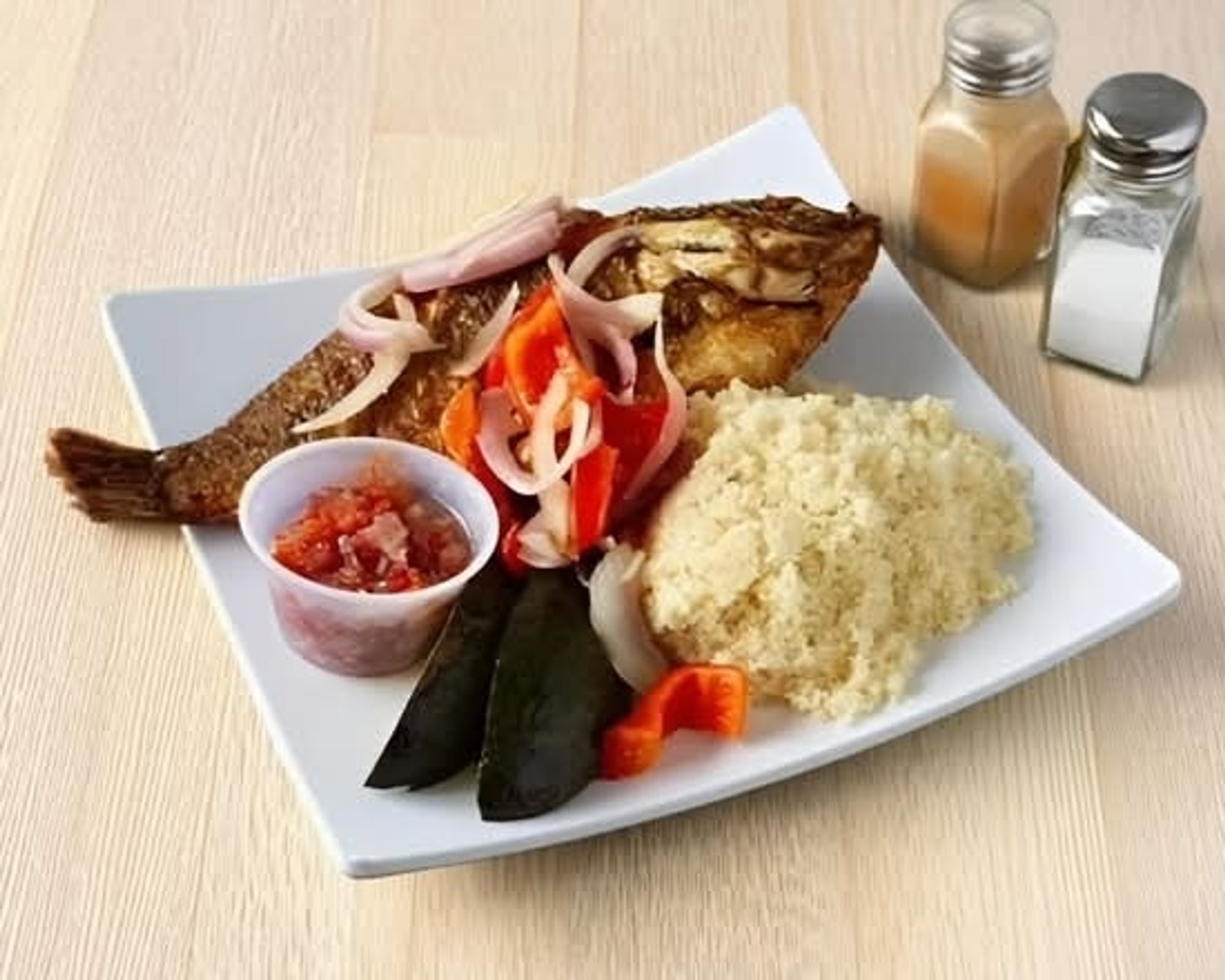 Attieke + Tilapia (Grilled-Med)