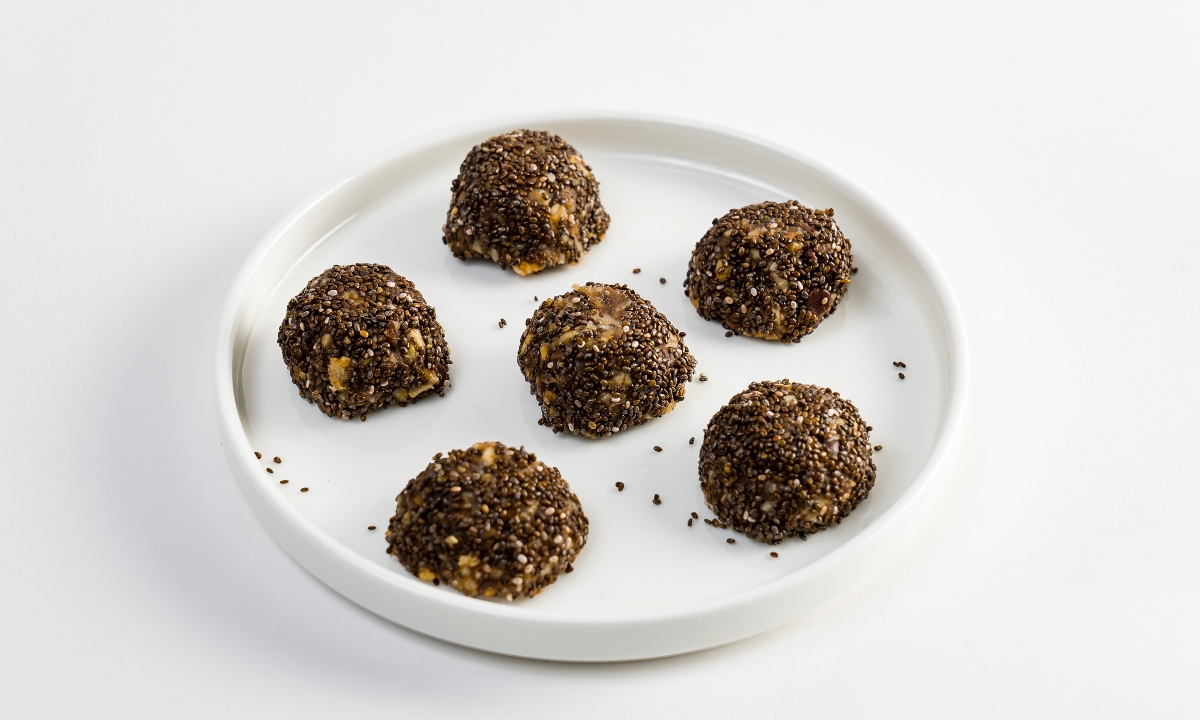 Peanut Butter Chia Energy Bites