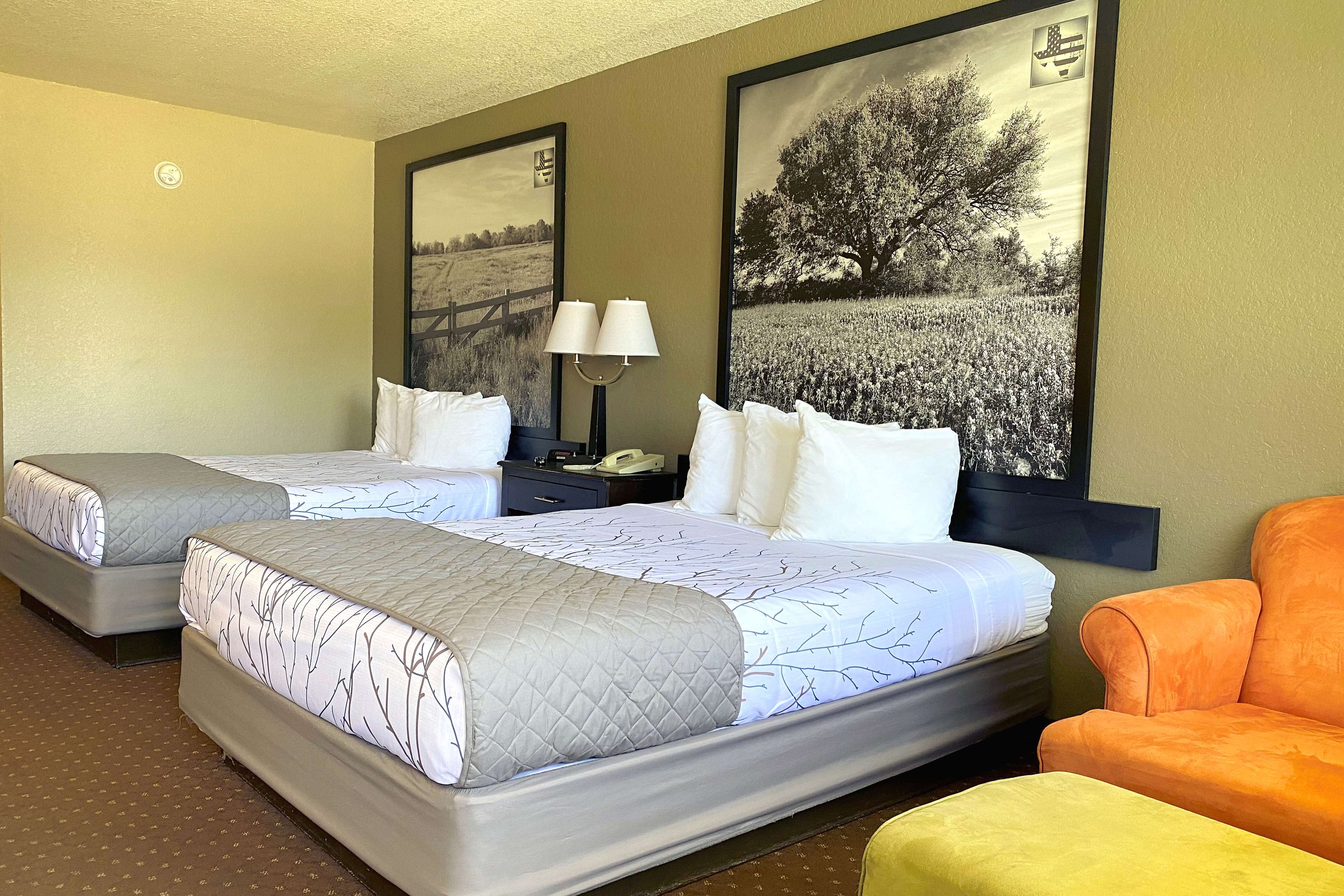 SureStay Hotel by Best Western New Braunfels Photo