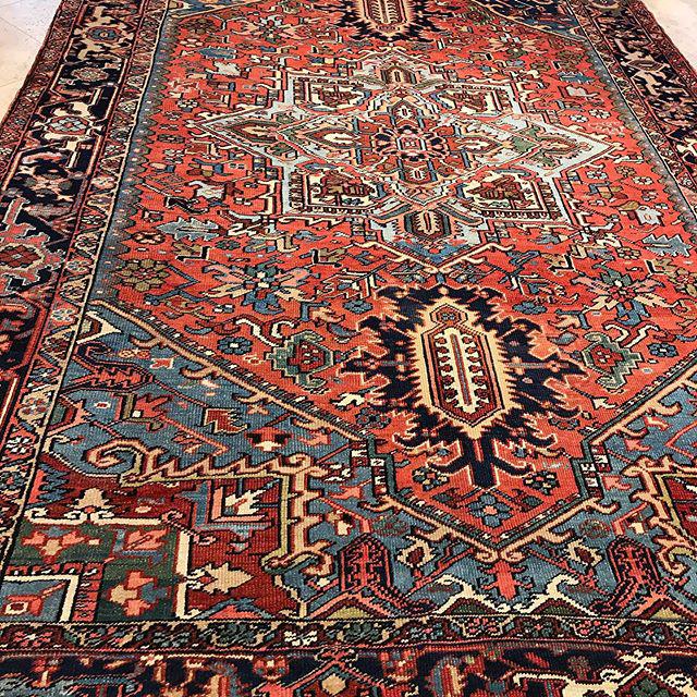 Azra Oriental Rugs, Inc. Photo