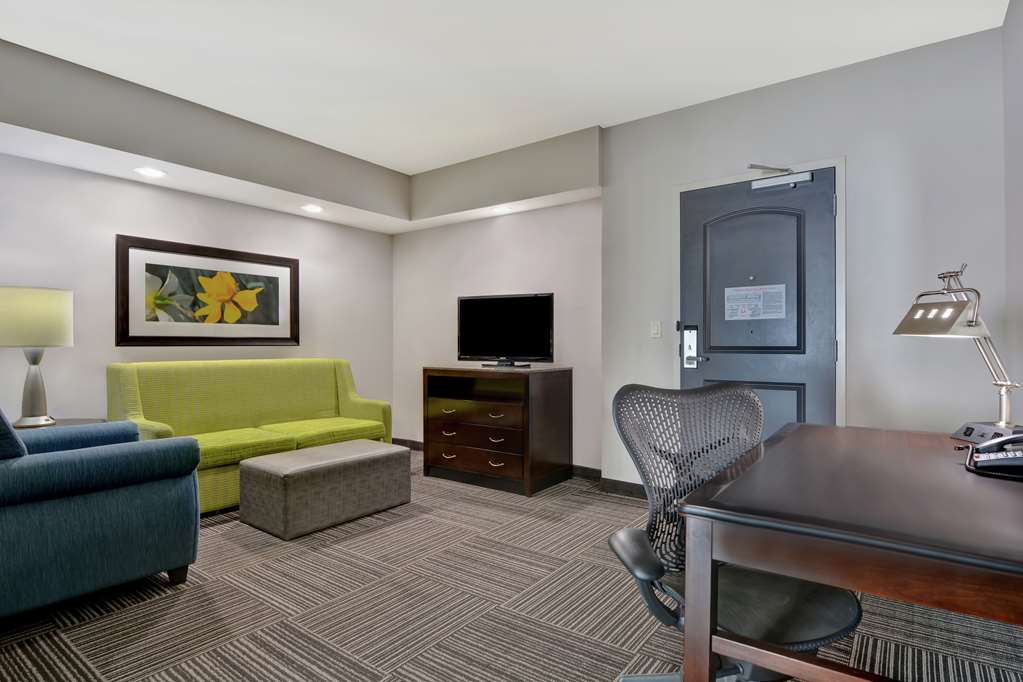 Hilton Garden Inn Fayetteville Image