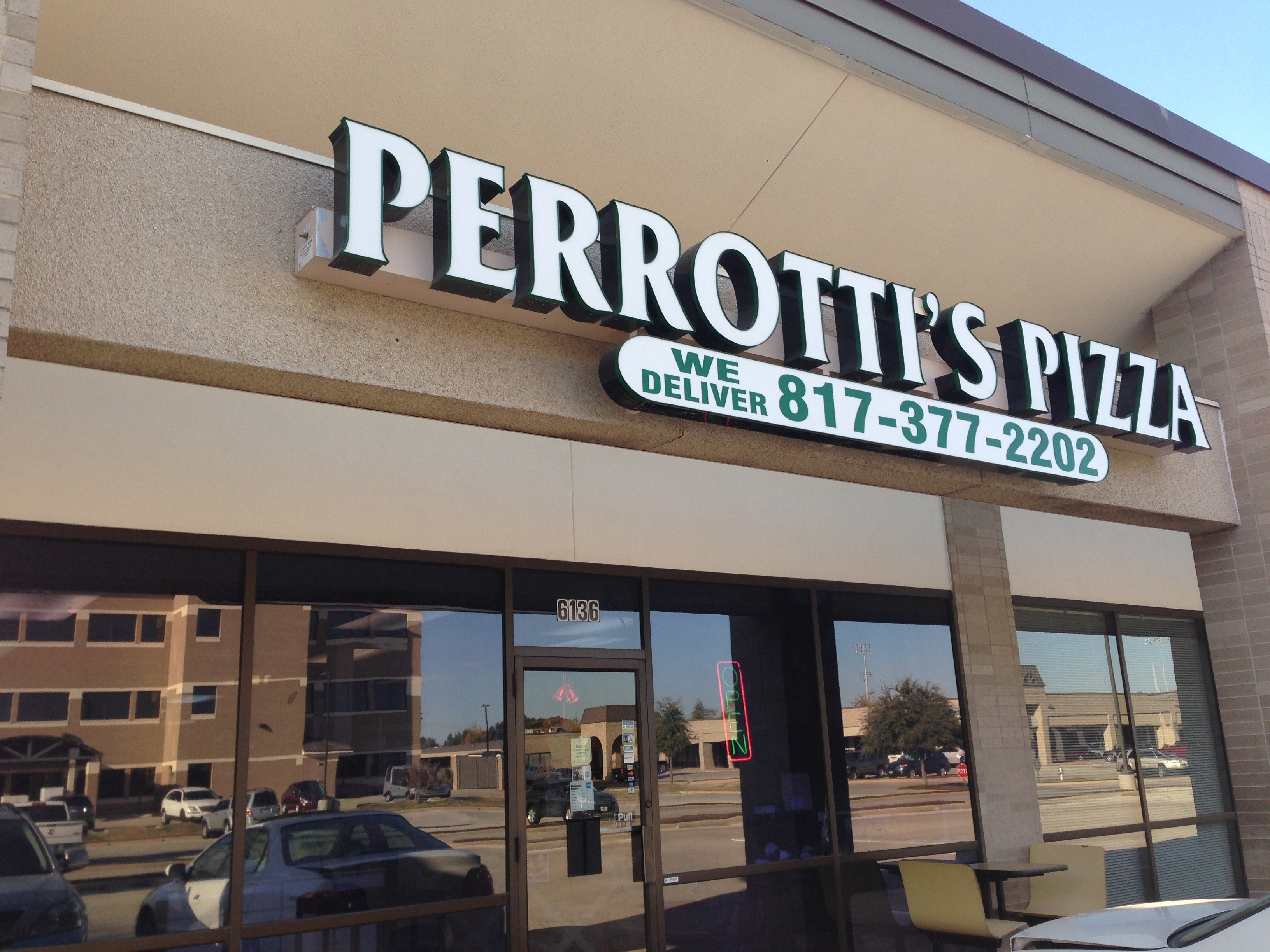Perrotti's Pizza Photo