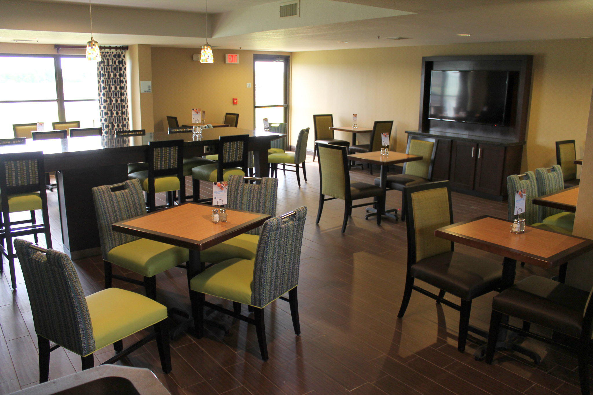 Holiday Inn Express Harlingen Photo