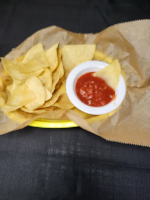Nacho Chips & Salsa