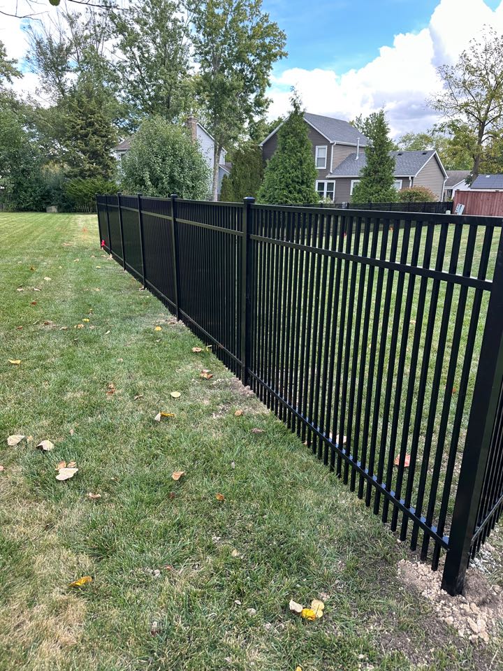 Top Rail Fence Naperville Image