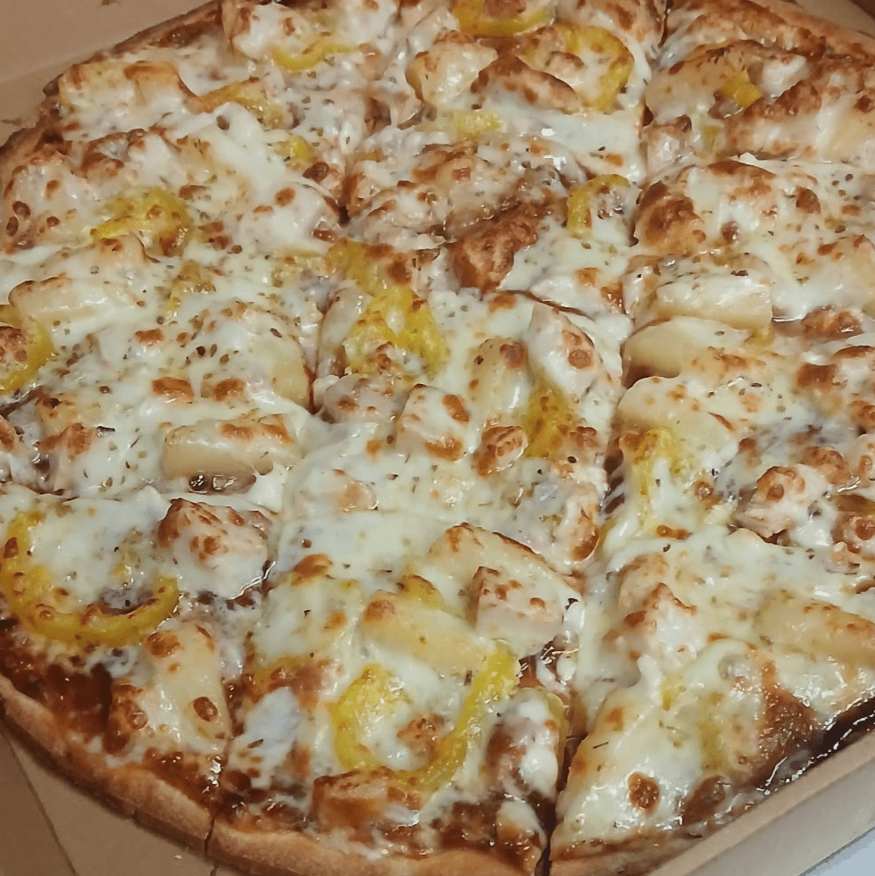 B-Que Pizza (BBQ Chicken Pizza)