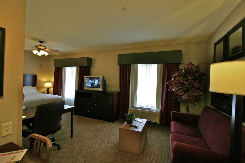 Homewood Suites by Hilton Bloomington Image