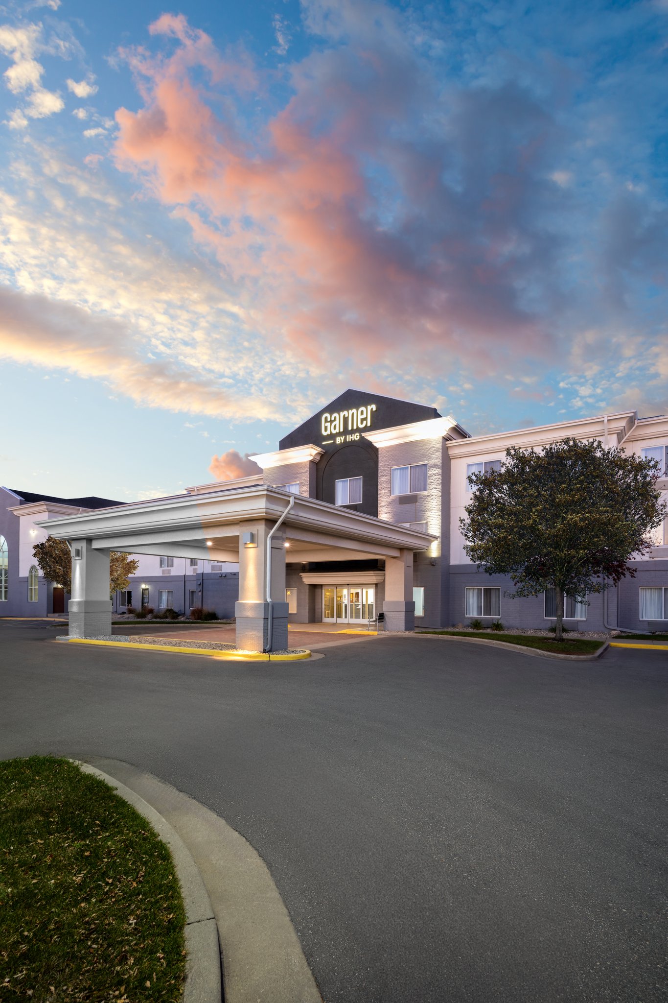 Garner Hotel Brookings by IHG Image