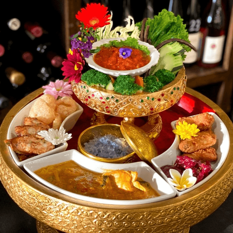Khantok Platter