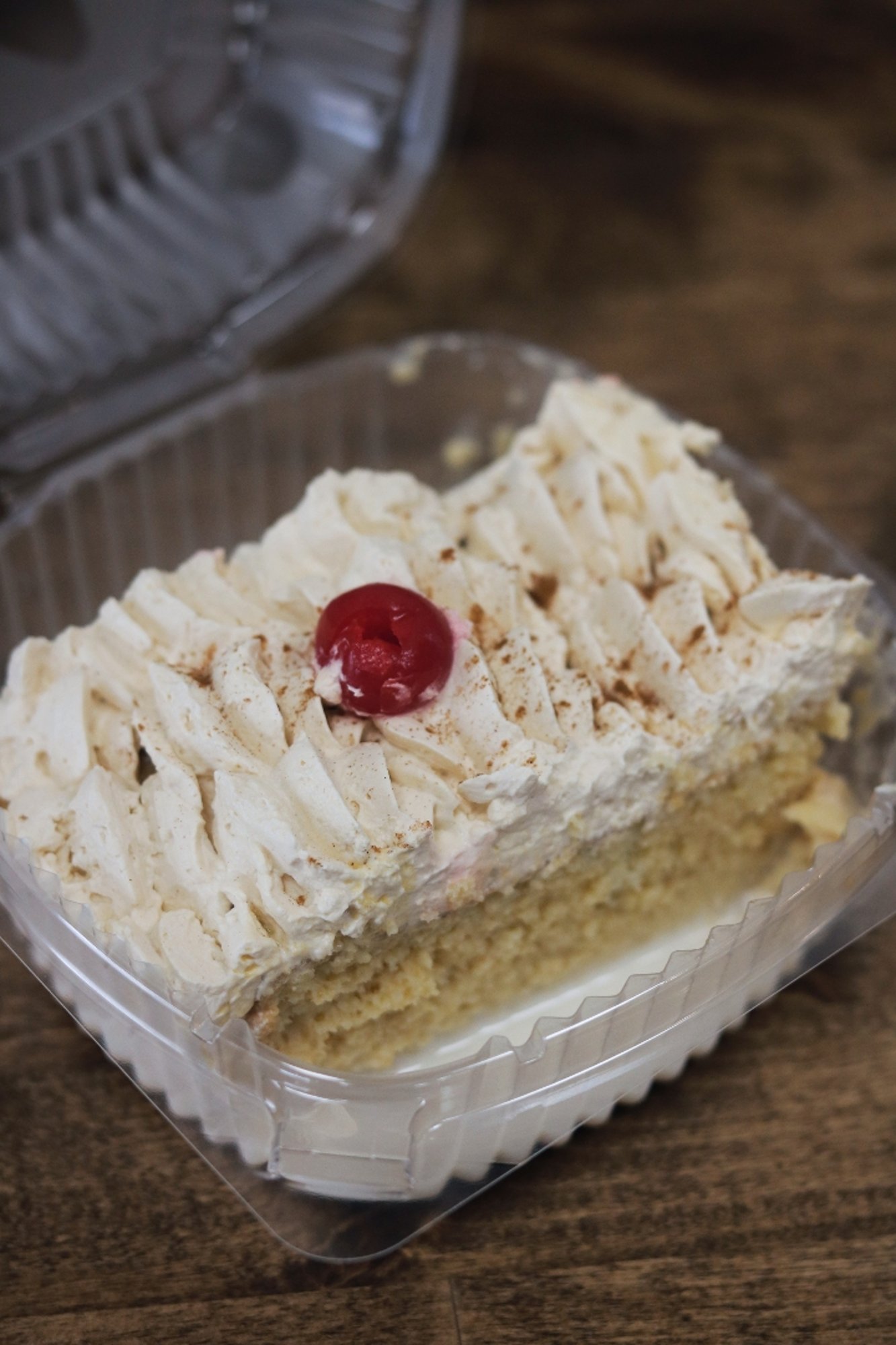 Tres Leches Lucuma