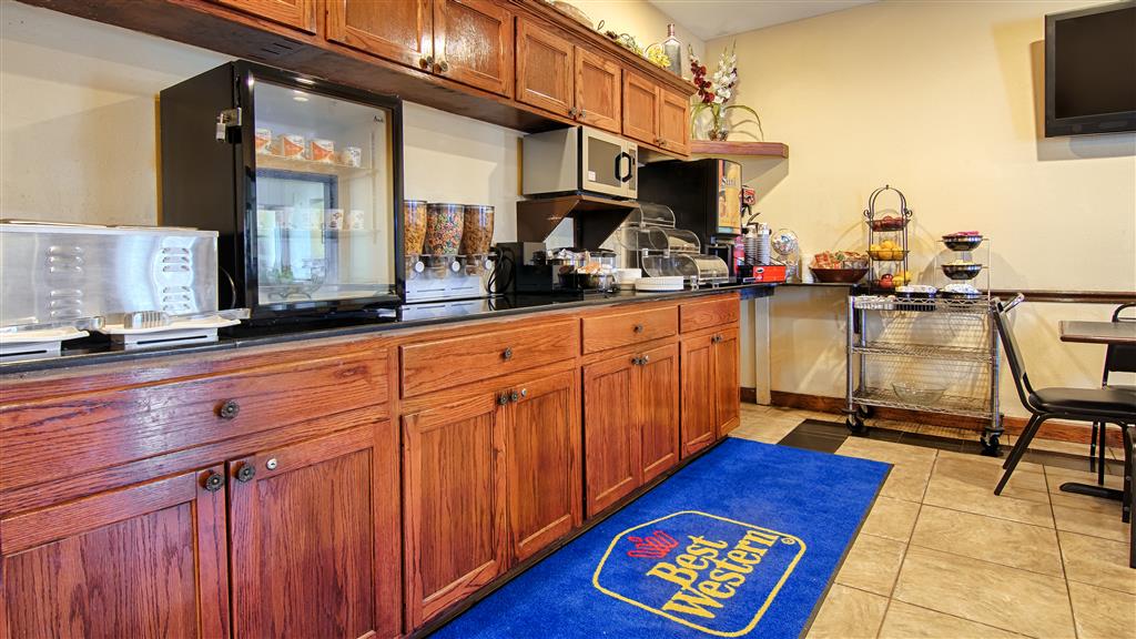 Best Western Plantation Inn Image