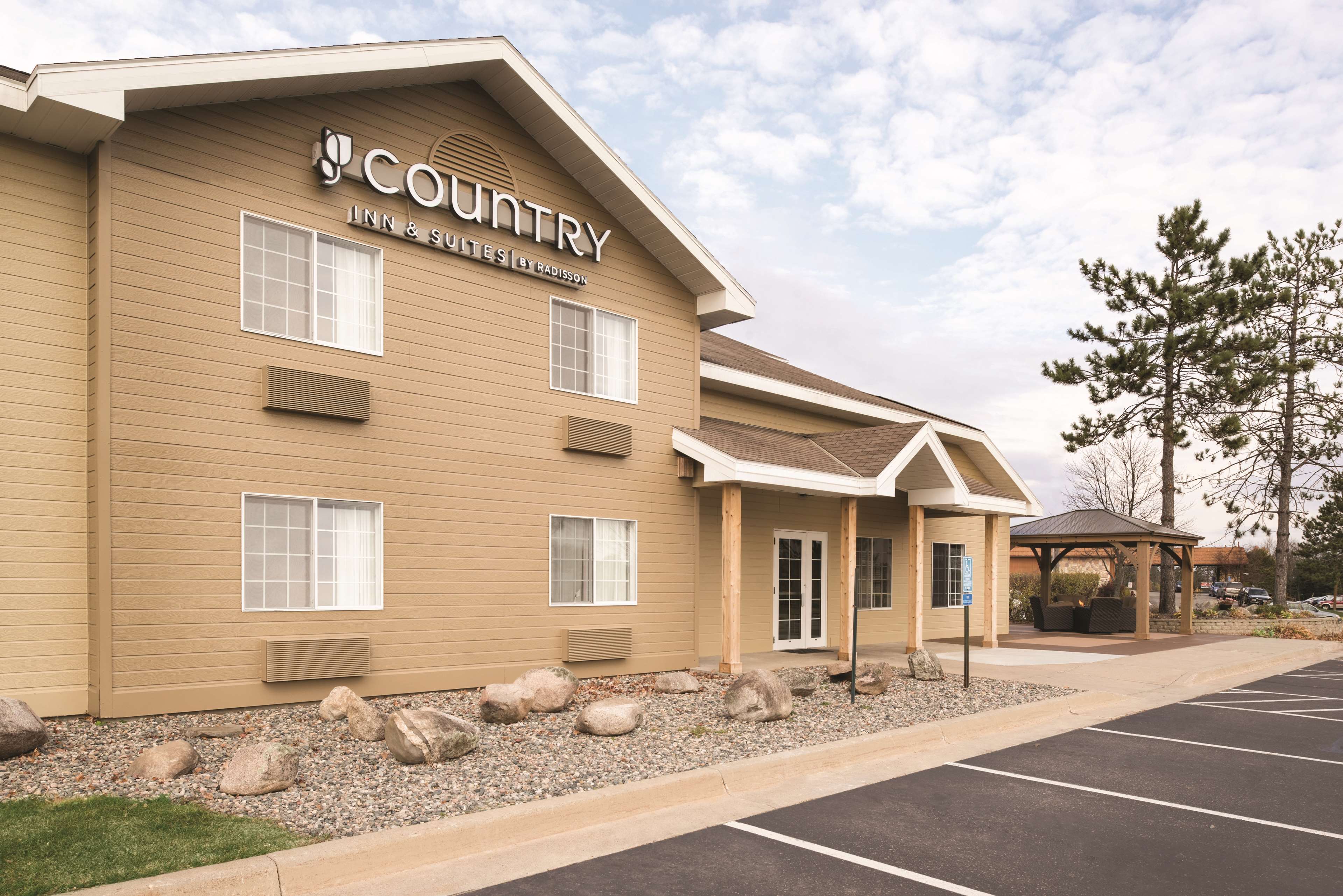 Country Inn & Suites by Radisson, Grand Rapids, MN Photo