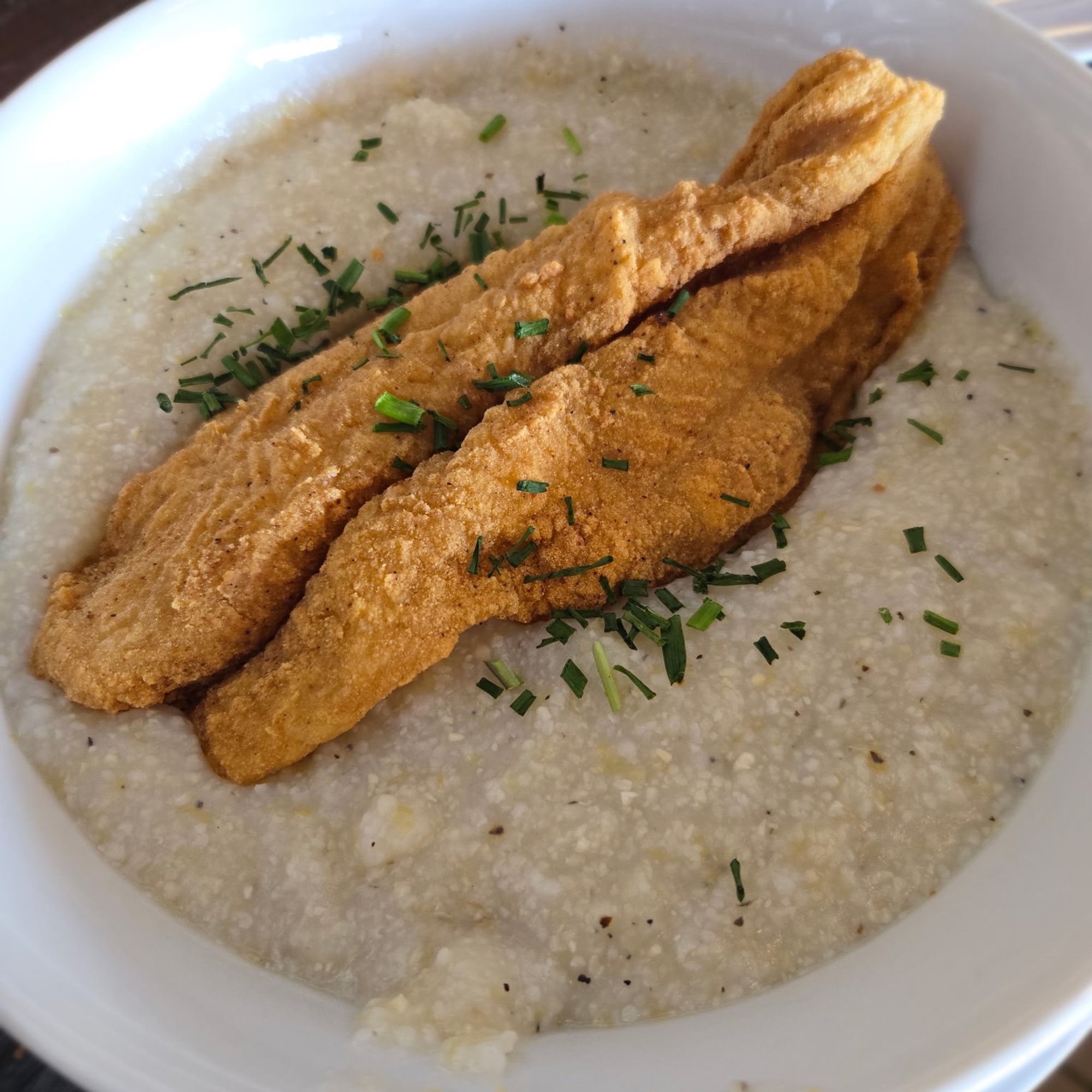Fish & Grits