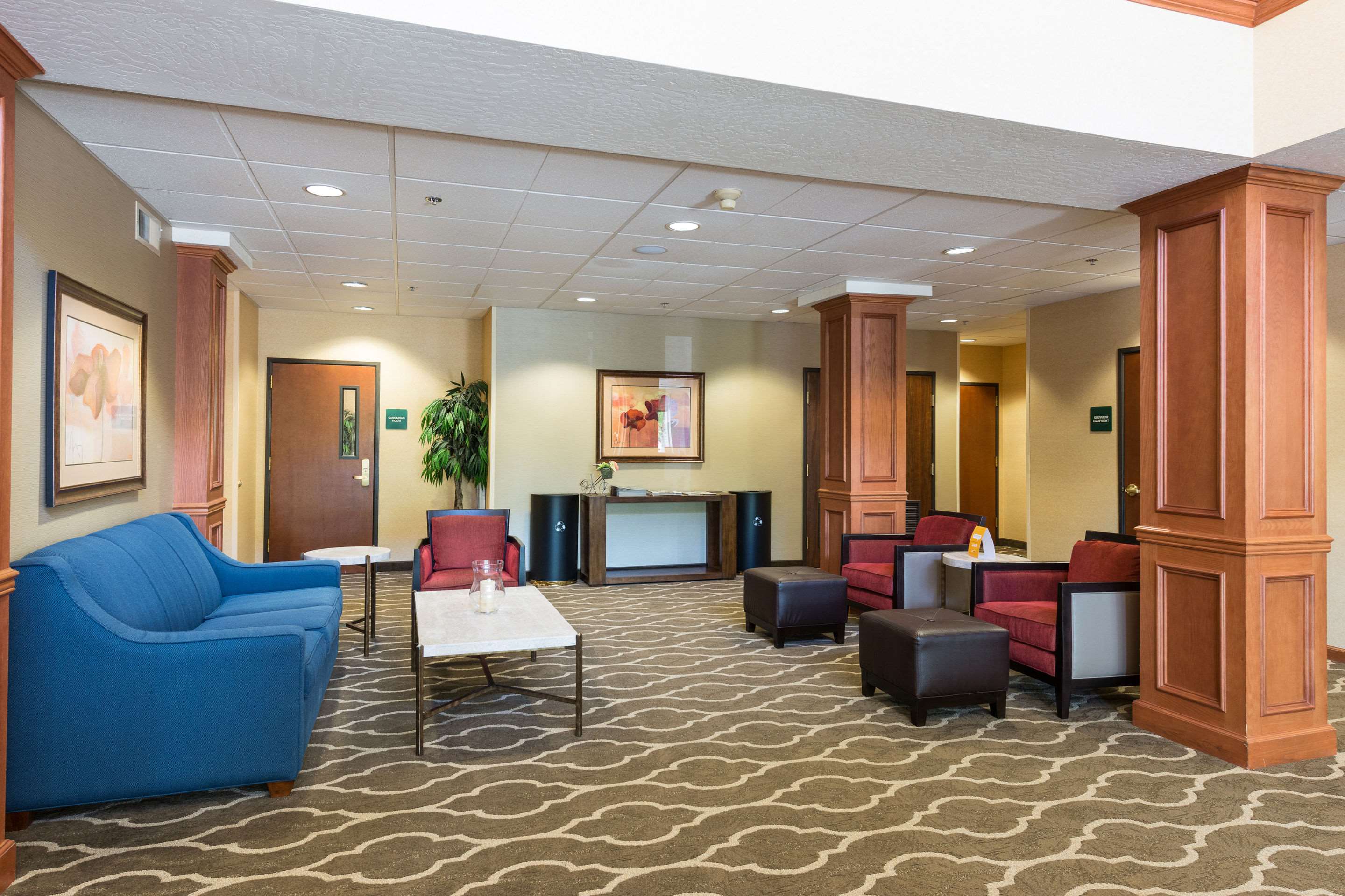 Comfort Suites Springfield Riverbend Medical Photo