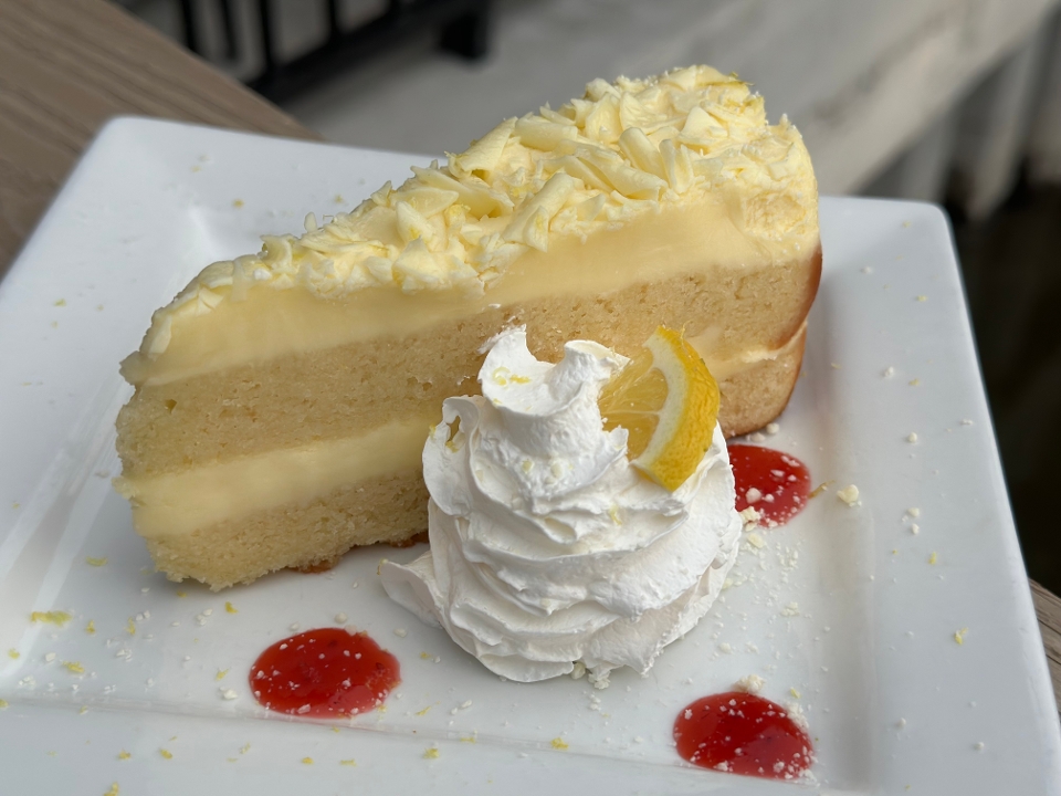 Limoncello Cake
