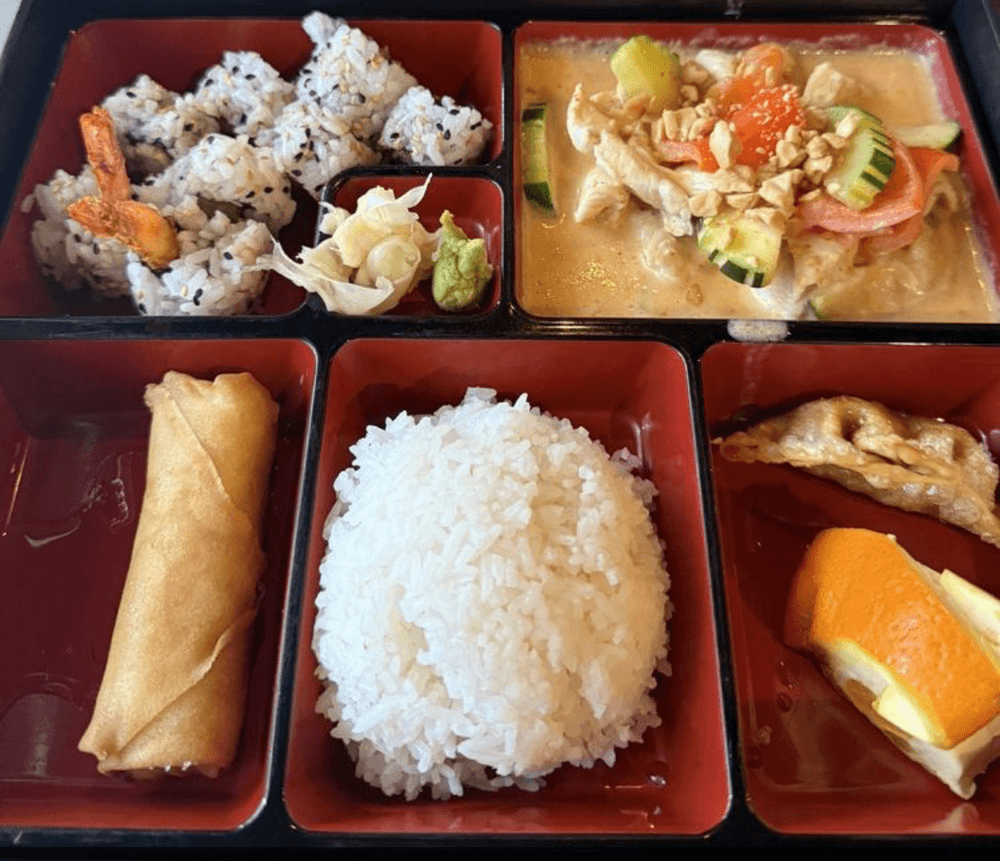 L Bento Box 2 Red Curry