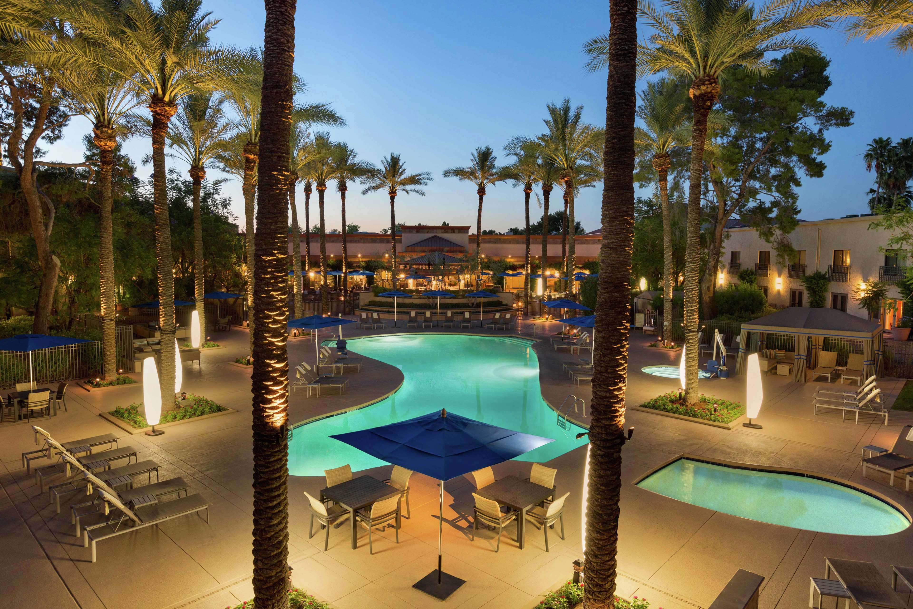 Hilton Scottsdale Resort & Villas Photo