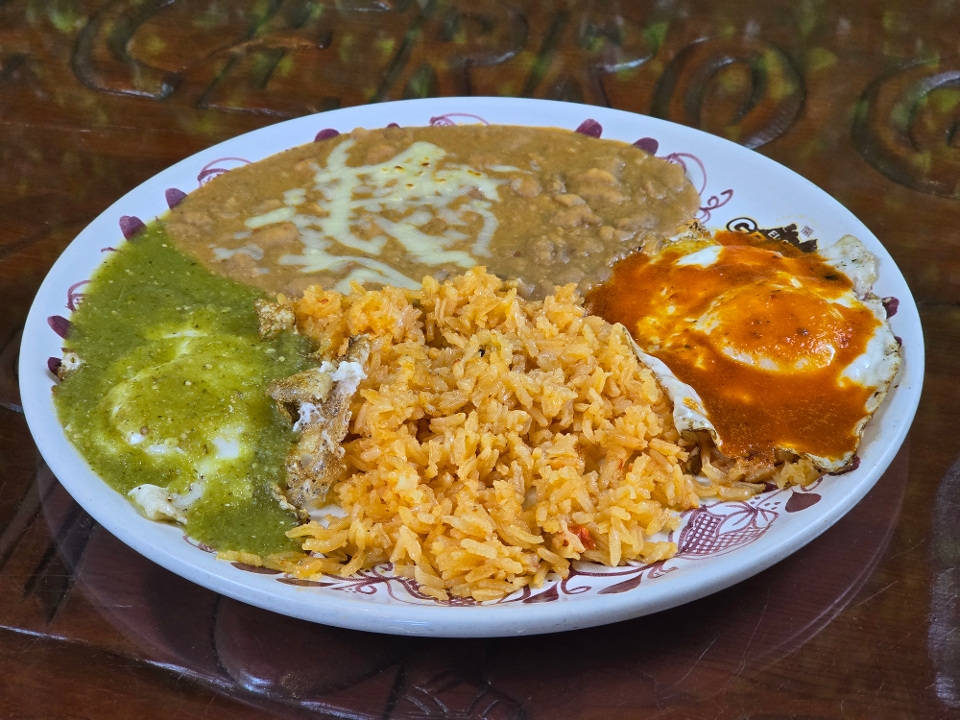 Lunch Huevos Divorciados