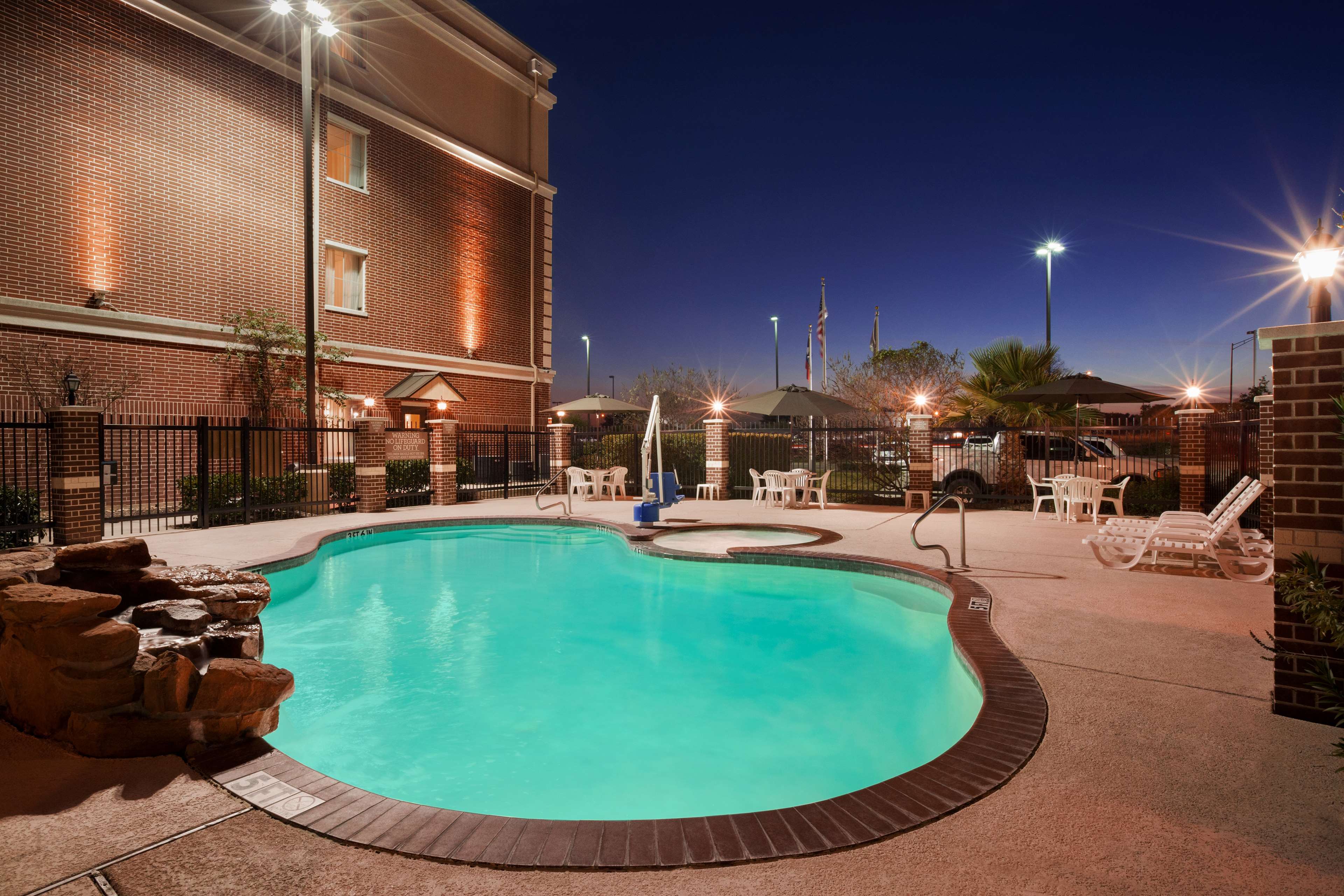 Country Inn & Suites by Radisson, College Station, TX Photo