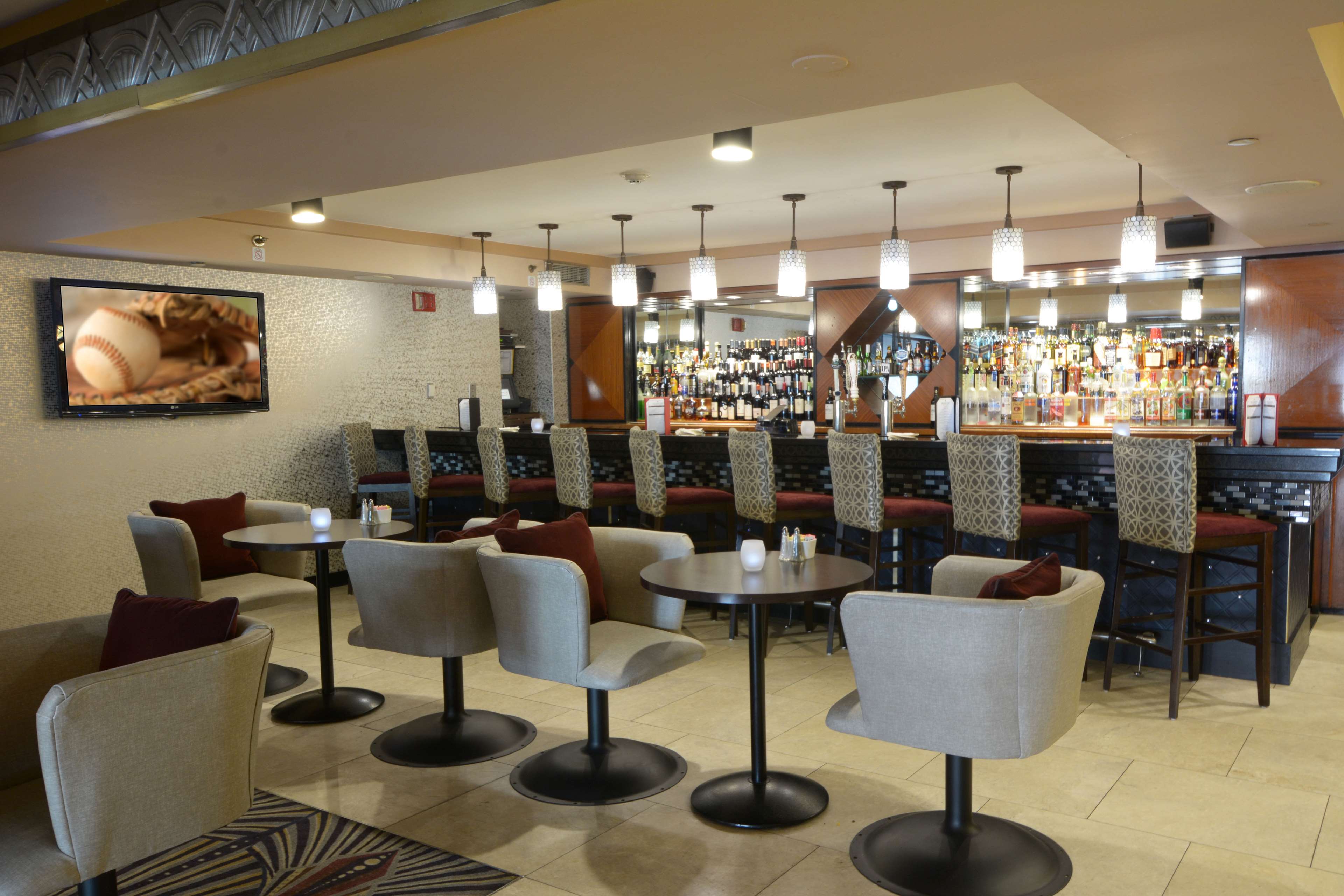 Inn at Great Neck, BW Premier Collection Photo