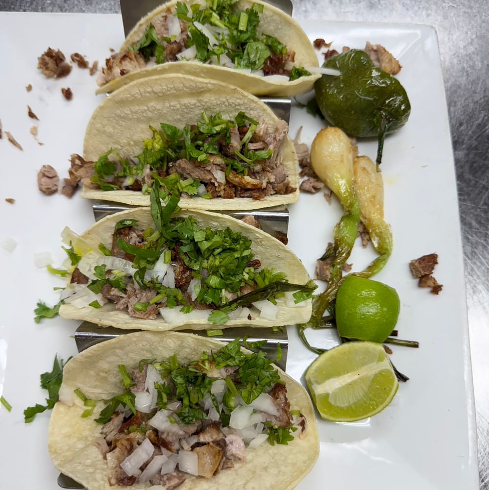 Tacos De Carnitas