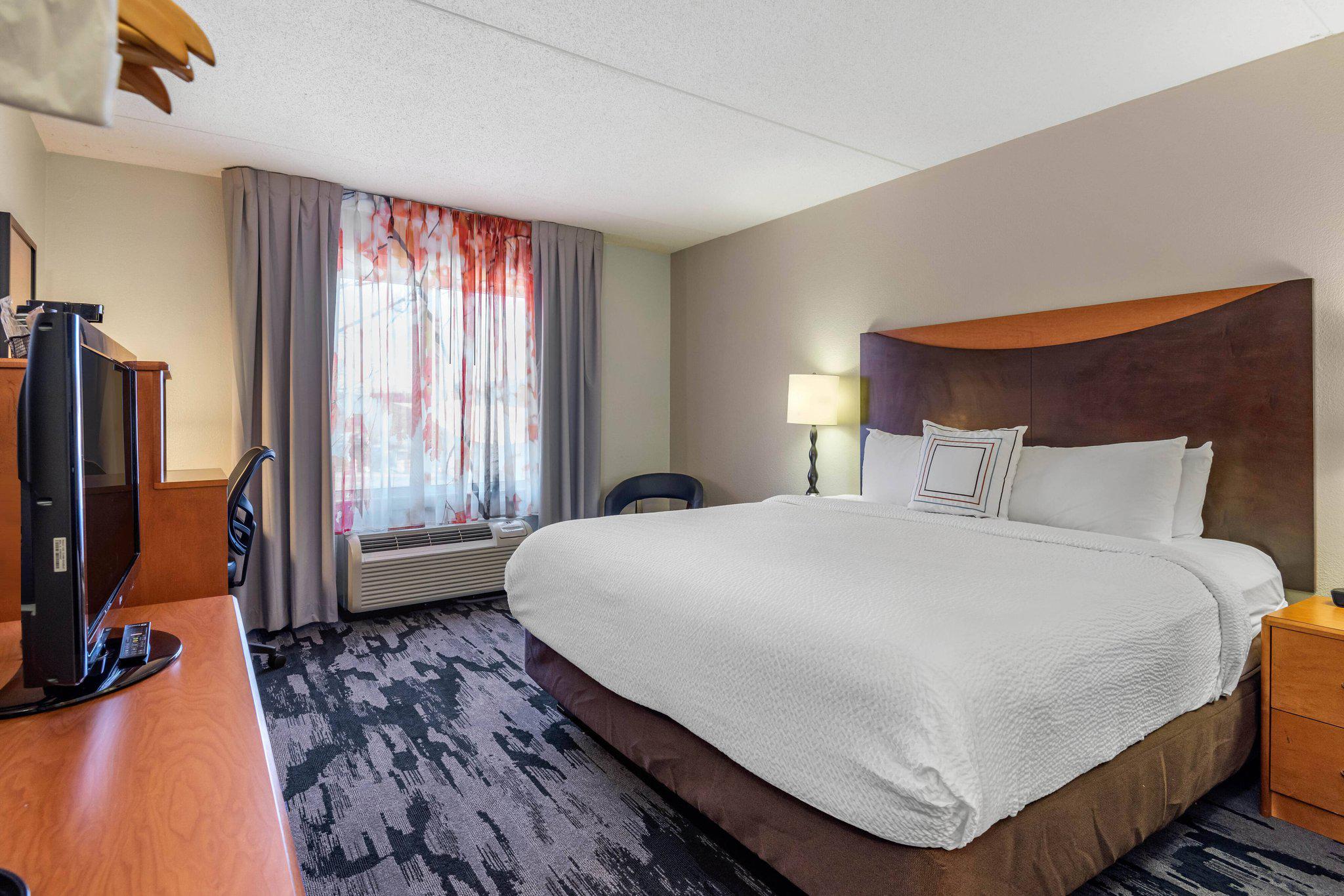 Fairfield Inn by Marriott Portland Maine Mall Photo