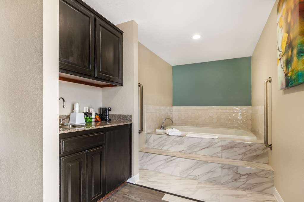 Best Western Prime Inn & Suites Image