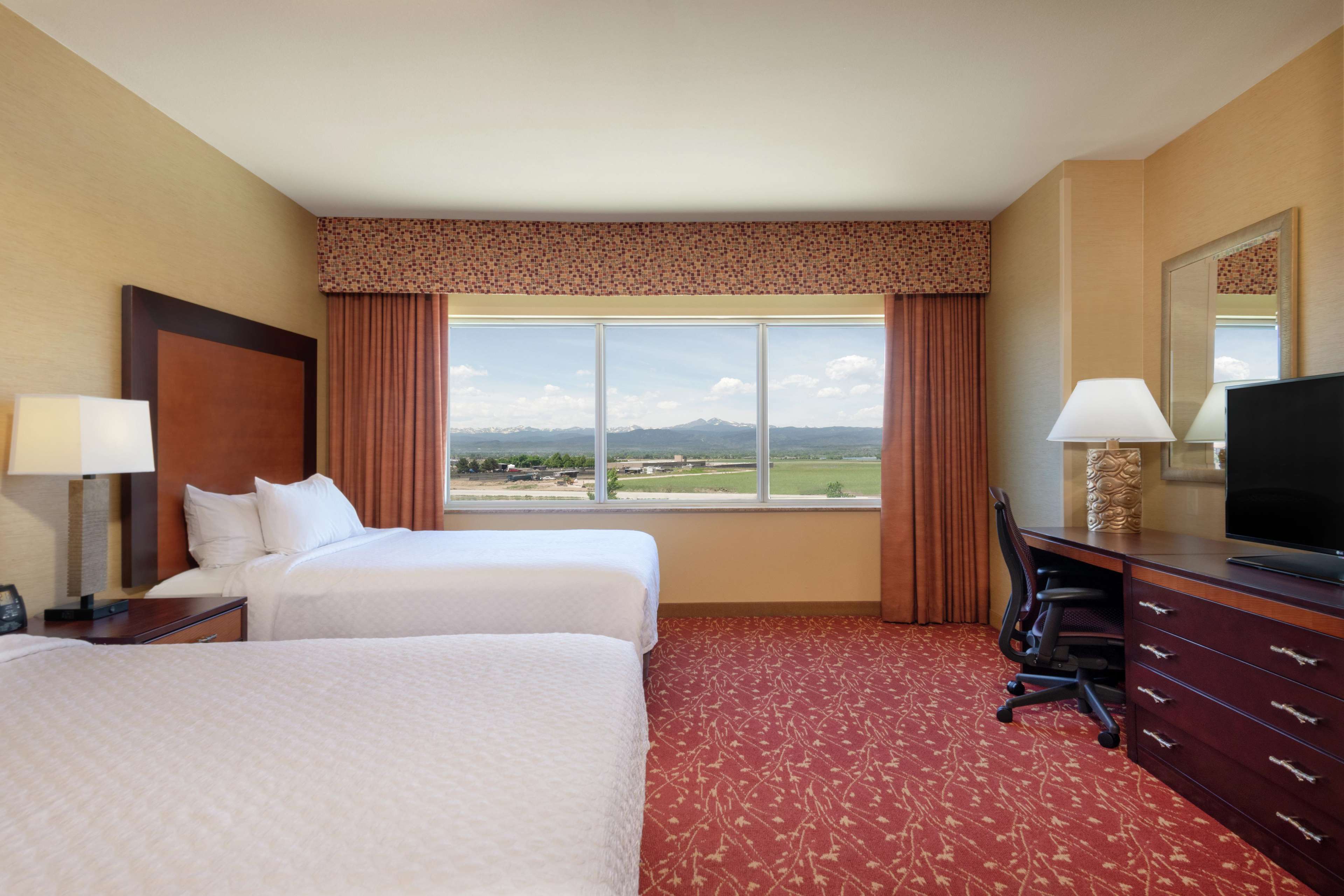 Embassy Suites by Hilton Loveland Hotel Conference Center & Spa Photo