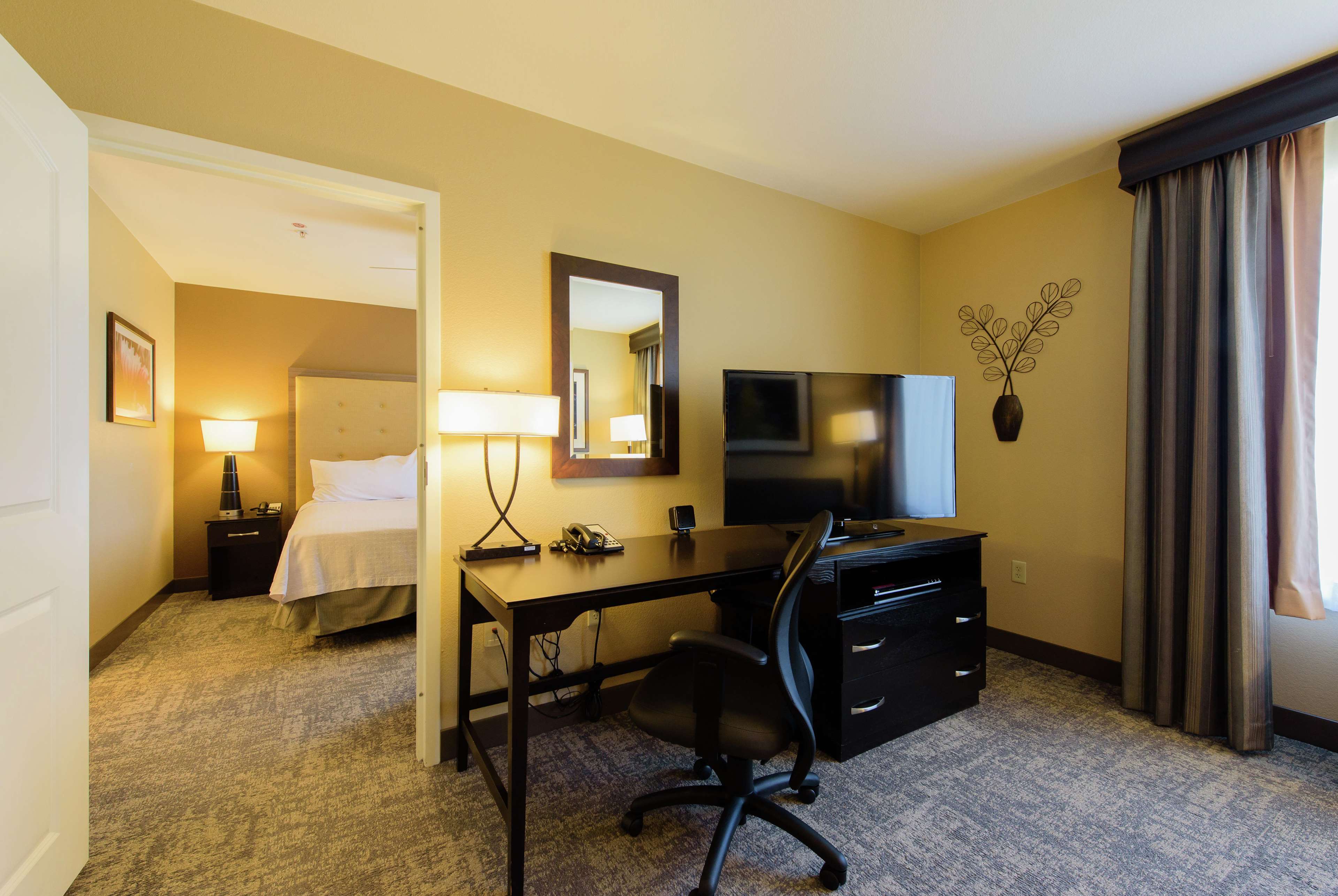 Homewood Suites by Hilton Phoenix Chandler Fashion Center Photo