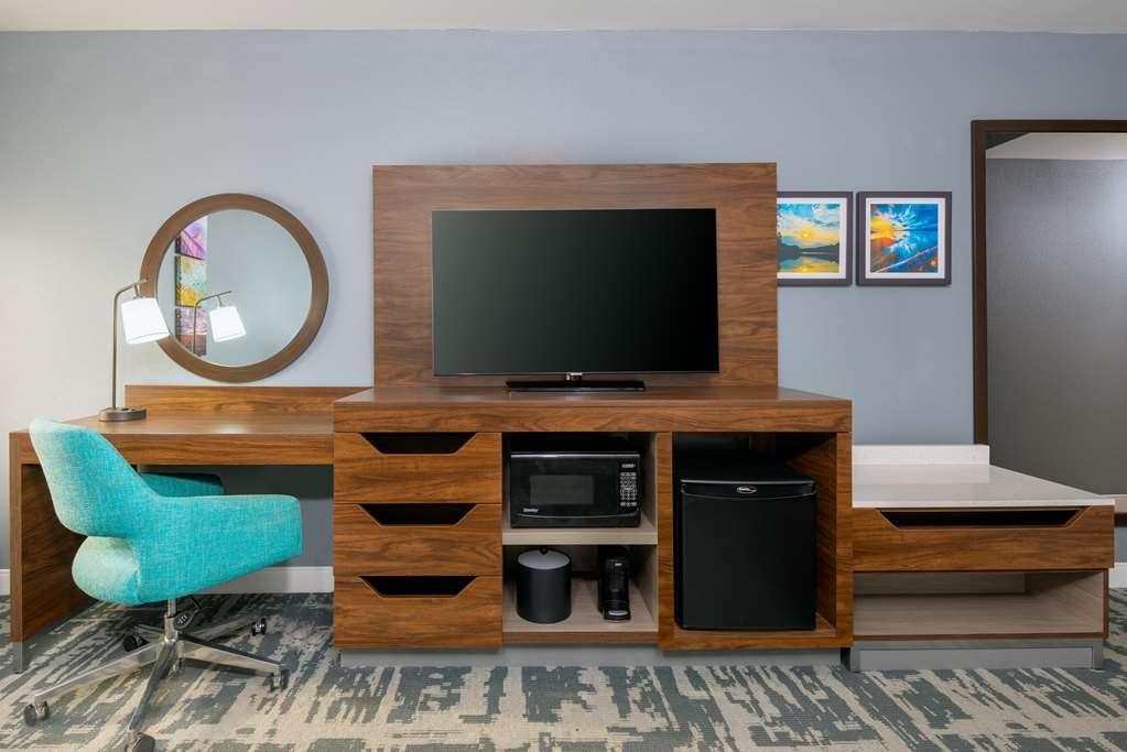 Hampton Inn Salisbury Image