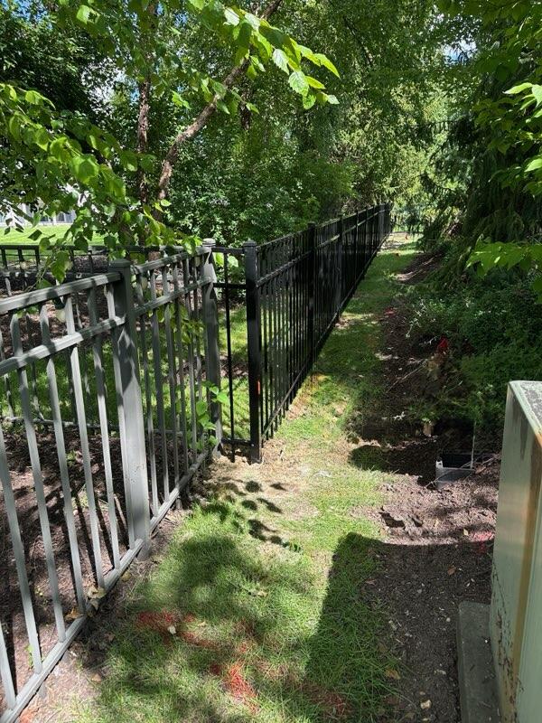 Top Rail Fence Naperville Image